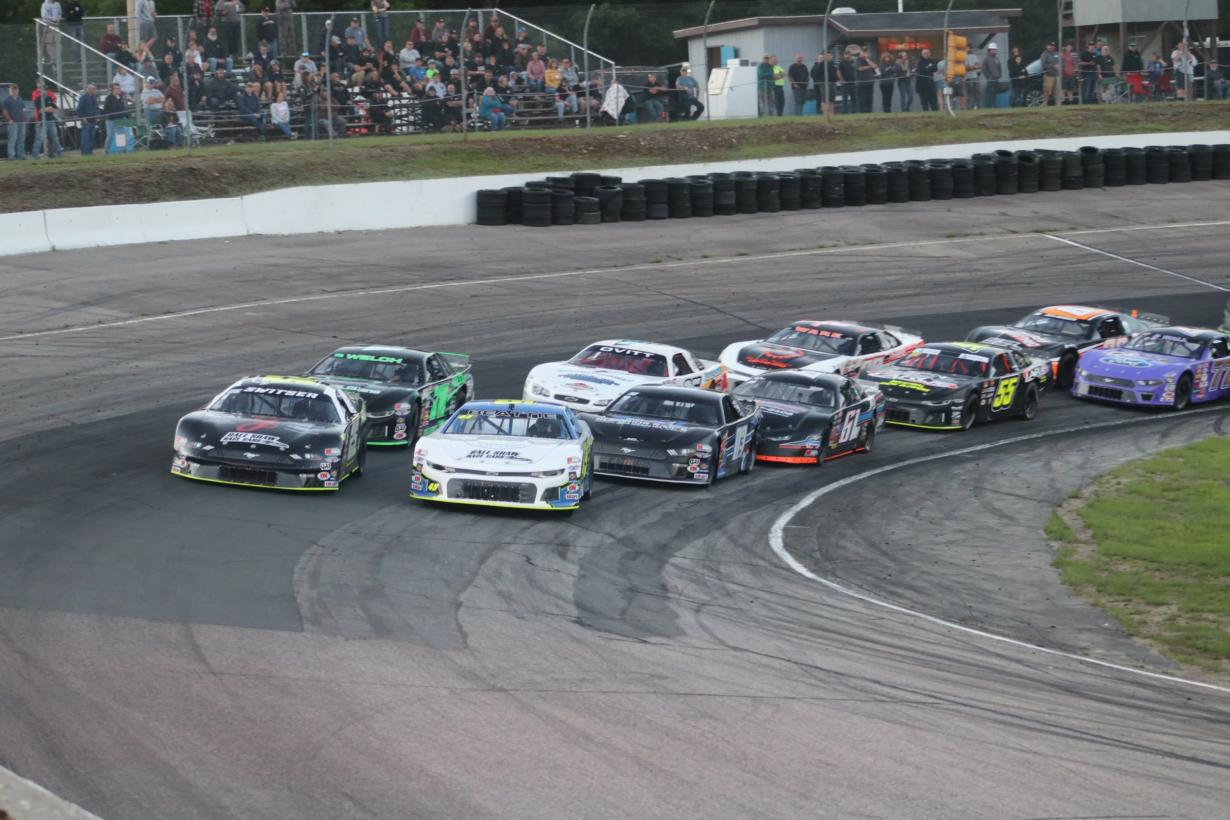 Gluchacki Class of the Late Model Field, Alexander Dominates Modifieds