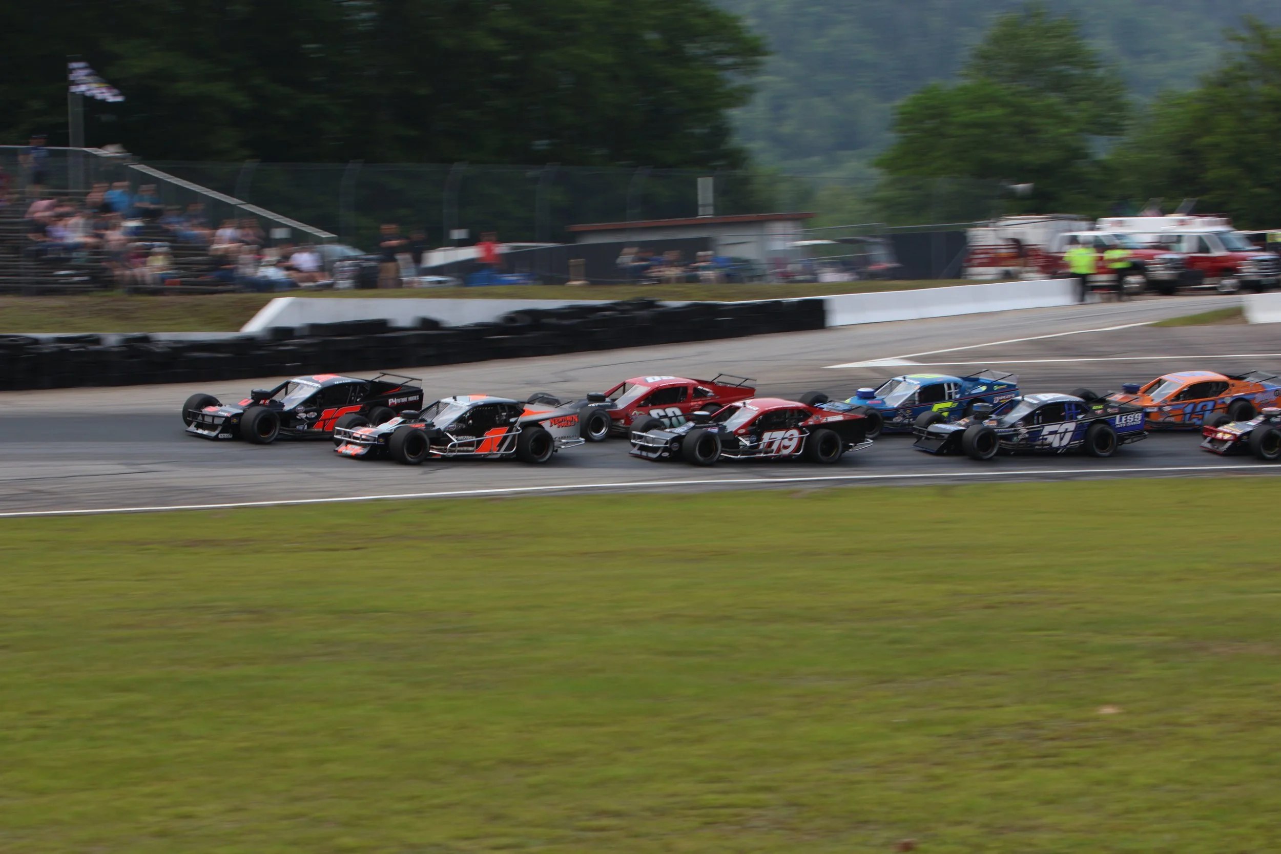 NASCAR Whelen Modified Tour Thunder in the Mountains 200 Now Sunday Matinee with Wet Saturday Forecast at White Mountain Motorsports Park 