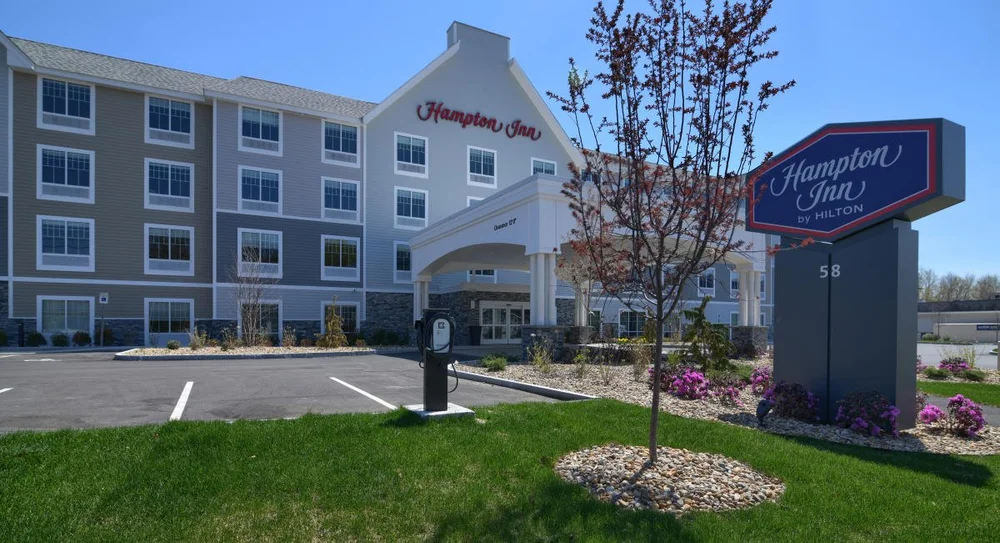 Hampton Inn-Lincoln Named Official Hotel of White Mountain Motorsports ...