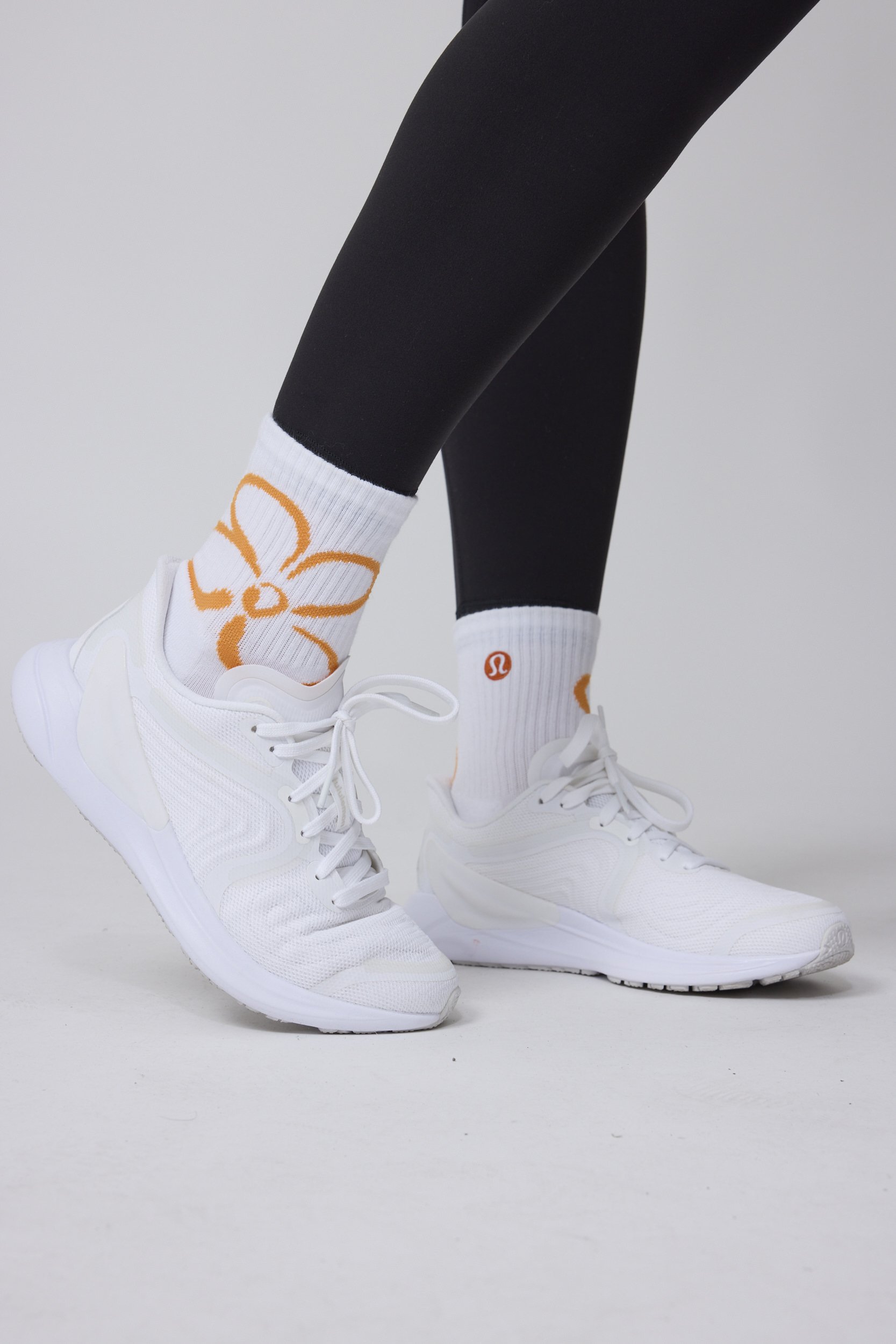24-08_Lululemon_GLF_0214.jpg