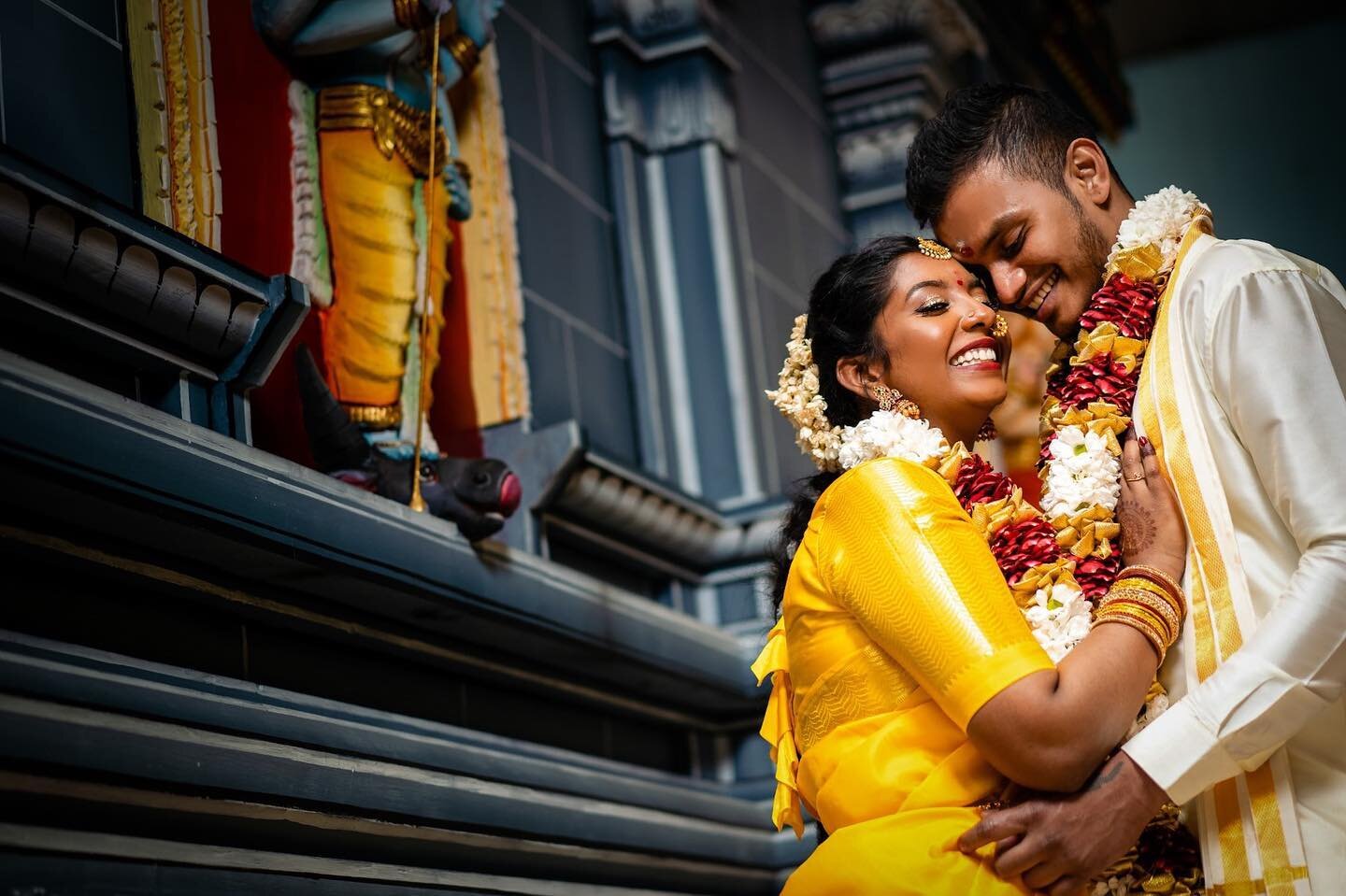 GAYU & STEV
.
MUAH @dgayu
.
#jjphotographyswiss #jjphotography #swisstamilweddings #hinduweddingphotography #hinduwedding #photography #wedding #weddingphoto #weddingphotography #jjweddingphotography
#swissweddingphotography #love #engagement #