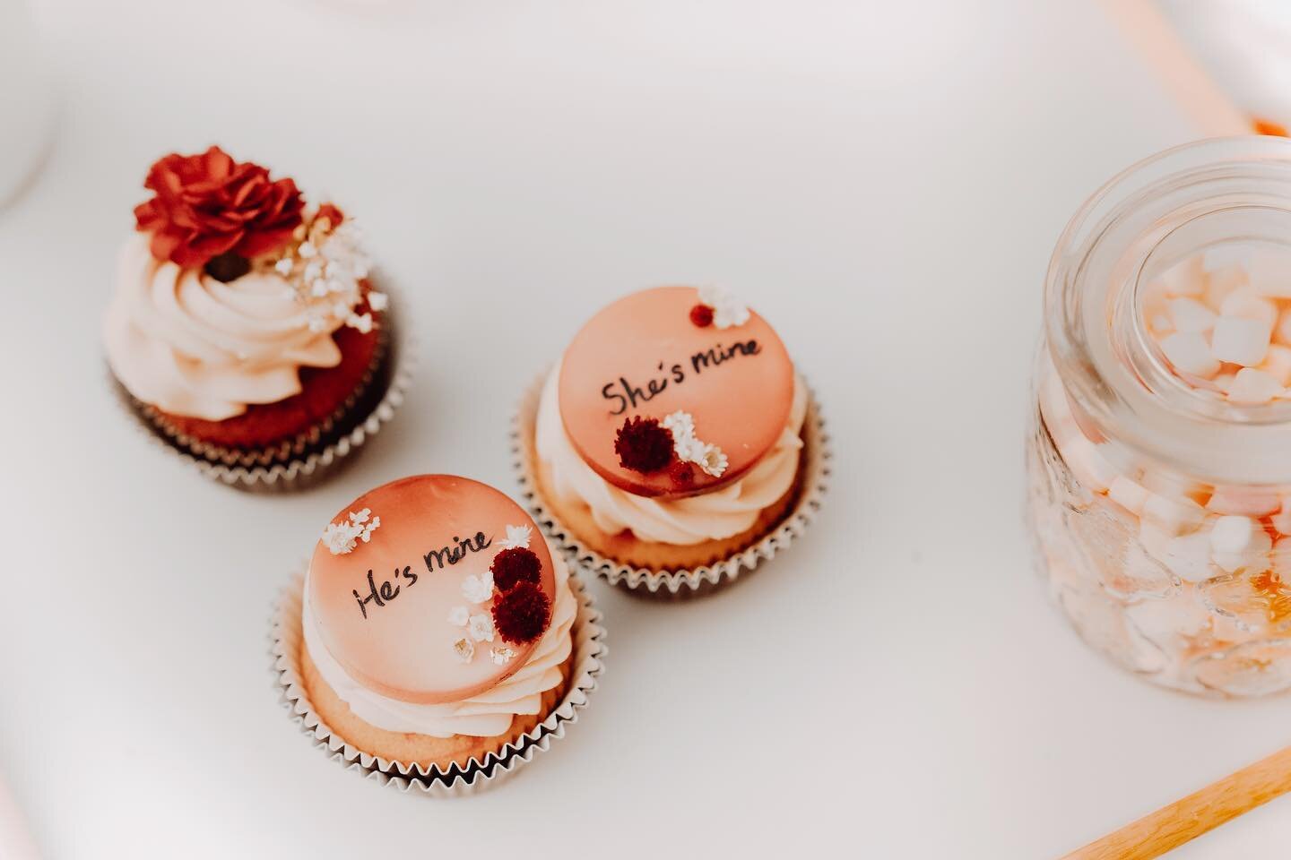 @sraa_bakery ♥️
.
.
#loveisnotcancelled
.
#engagement #swisswedding
.
Piru & Biru ♥️
biru94 @panpalakan
.
.
🔥🔥🔥
Enquiries:
.
info@jjphotography.ch
.
.
Photo: @jjphotography.ch
Edit: @capturesbypavi
.
#jjphotographyswiss #jjphot