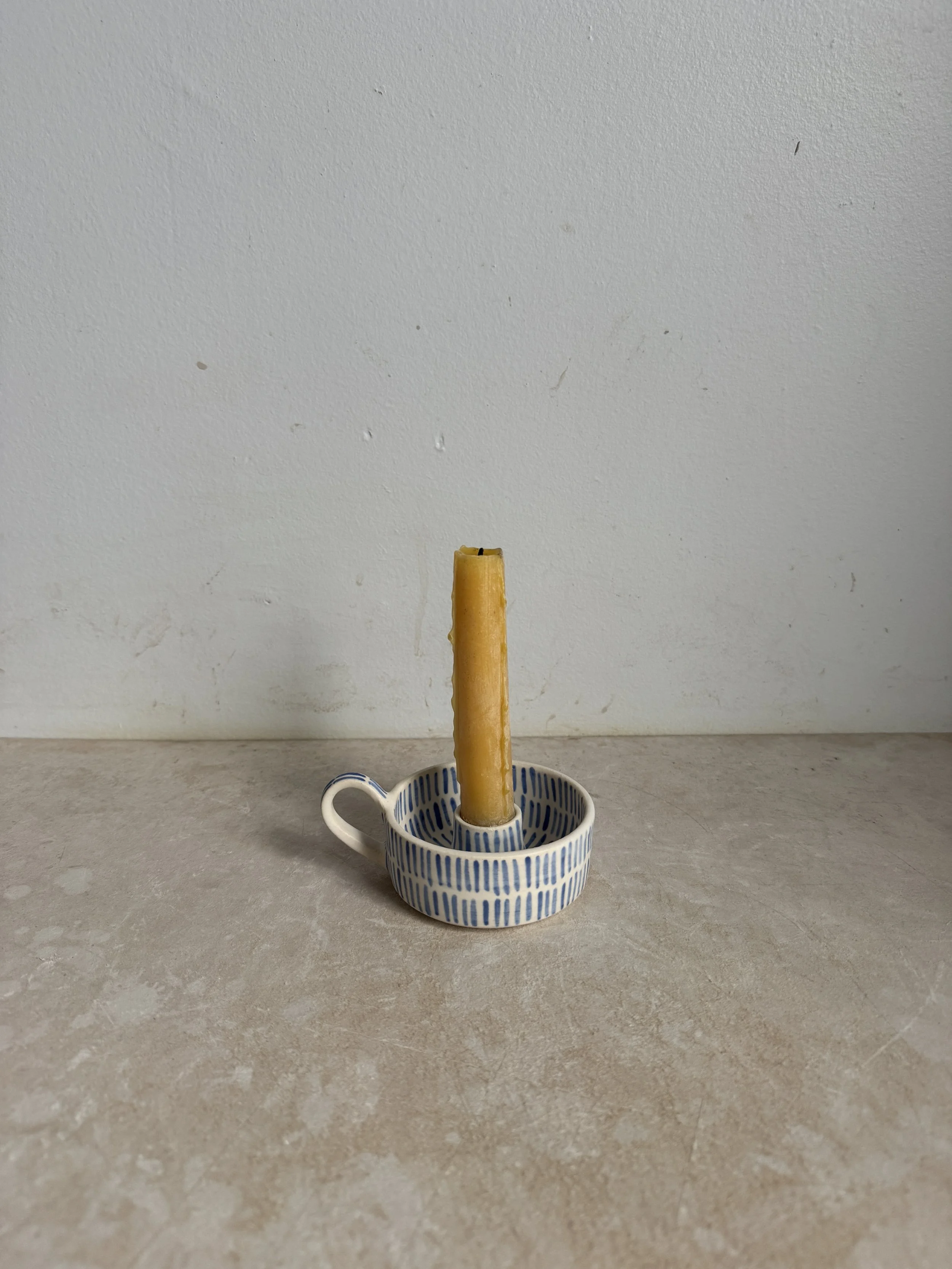 candleholder / blue lines