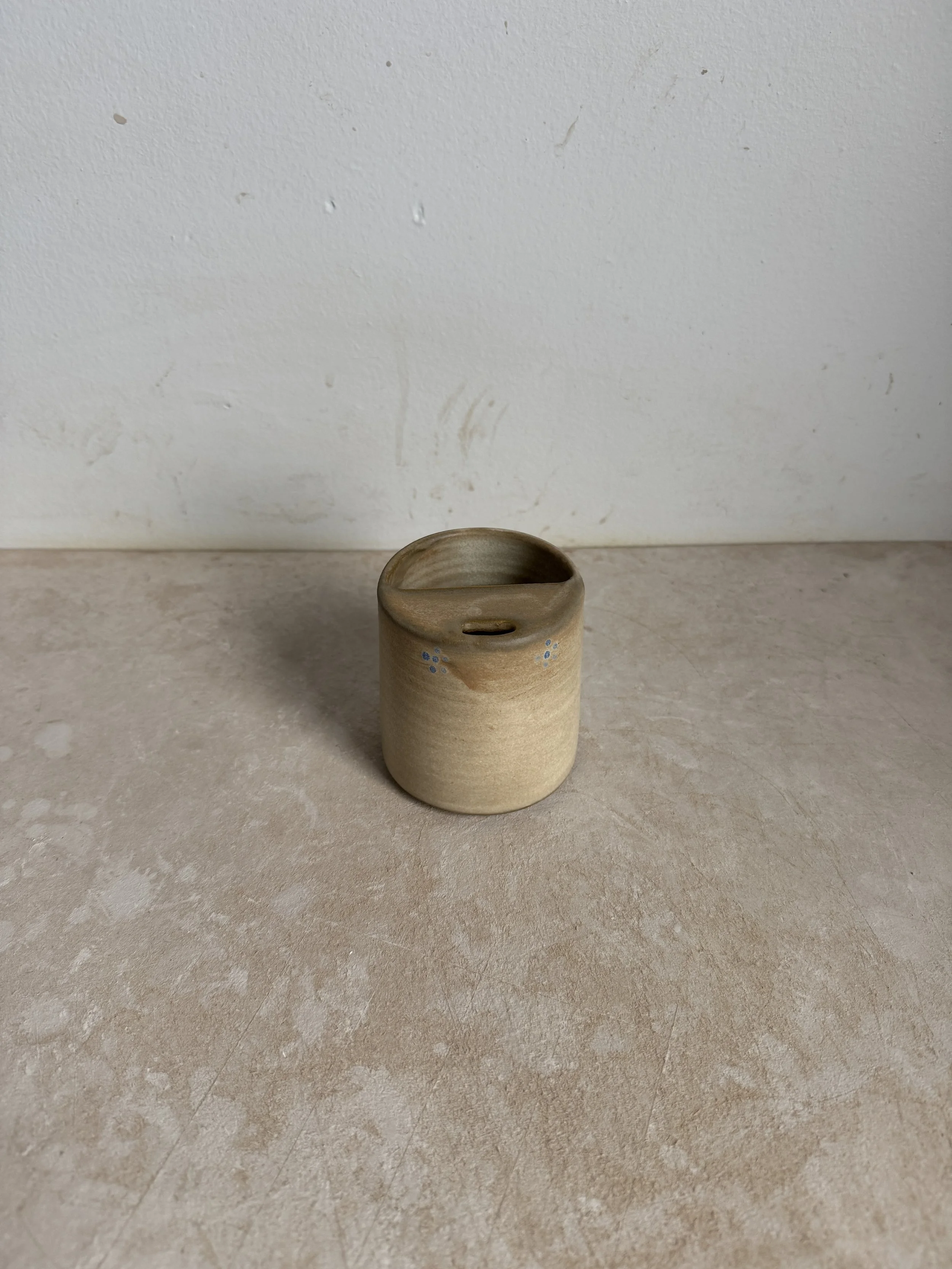 travel cup / beige with blue details 10oz