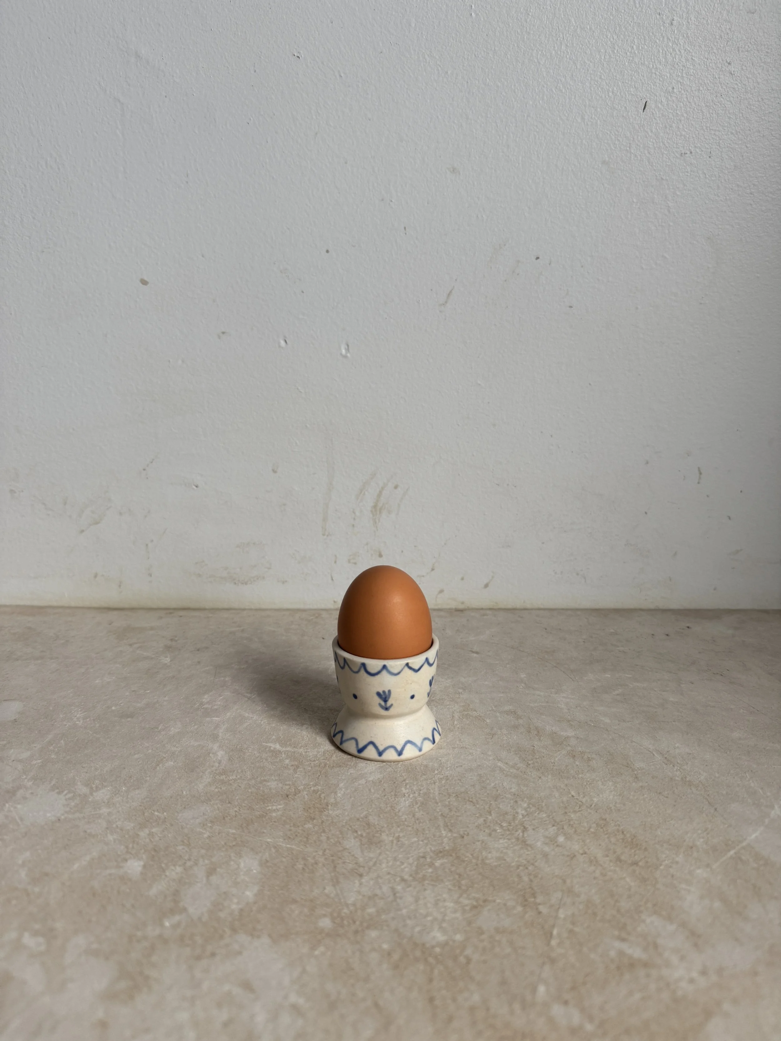 egg cup / tulips 02