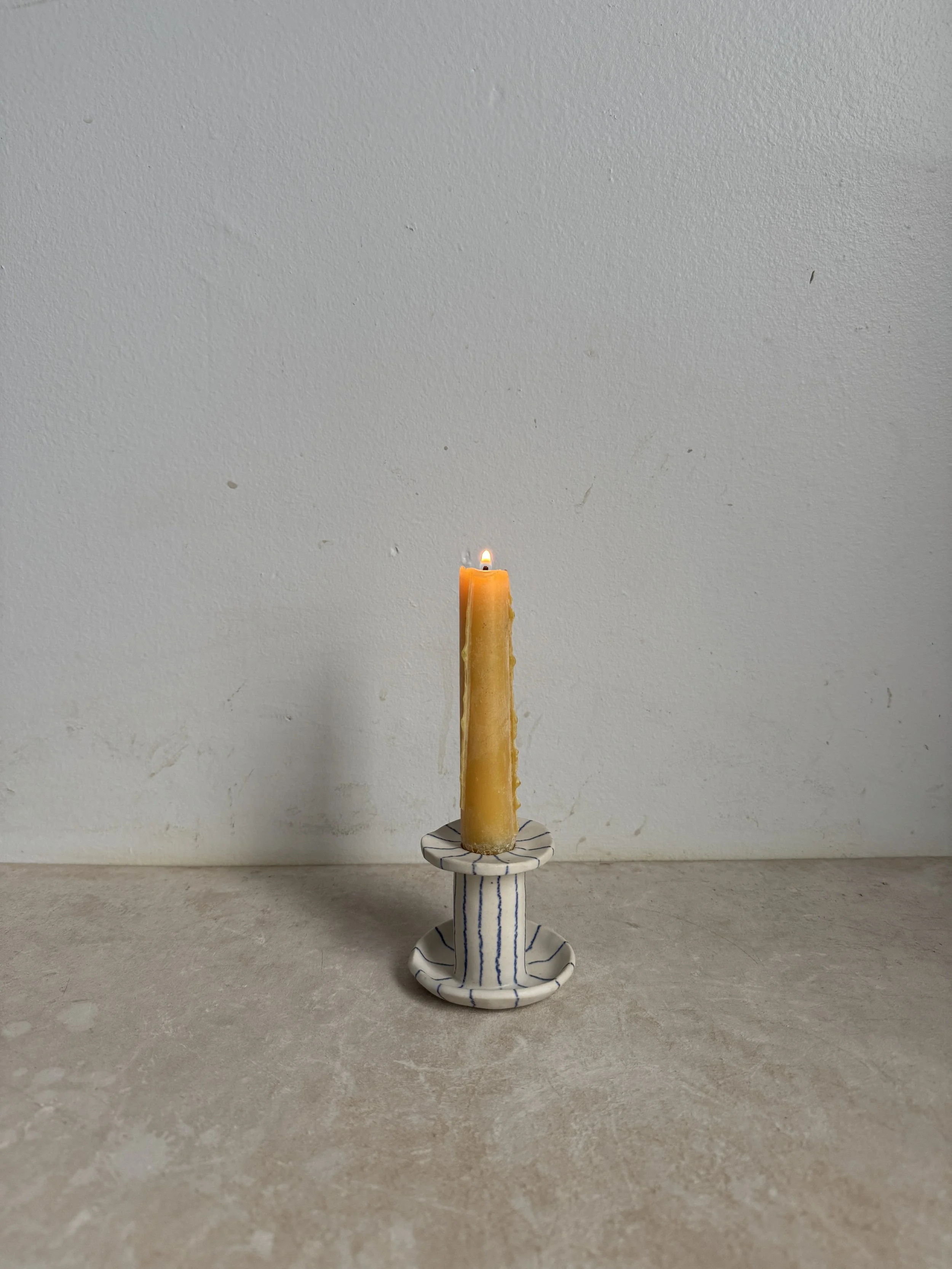 candle holder / blue stripes