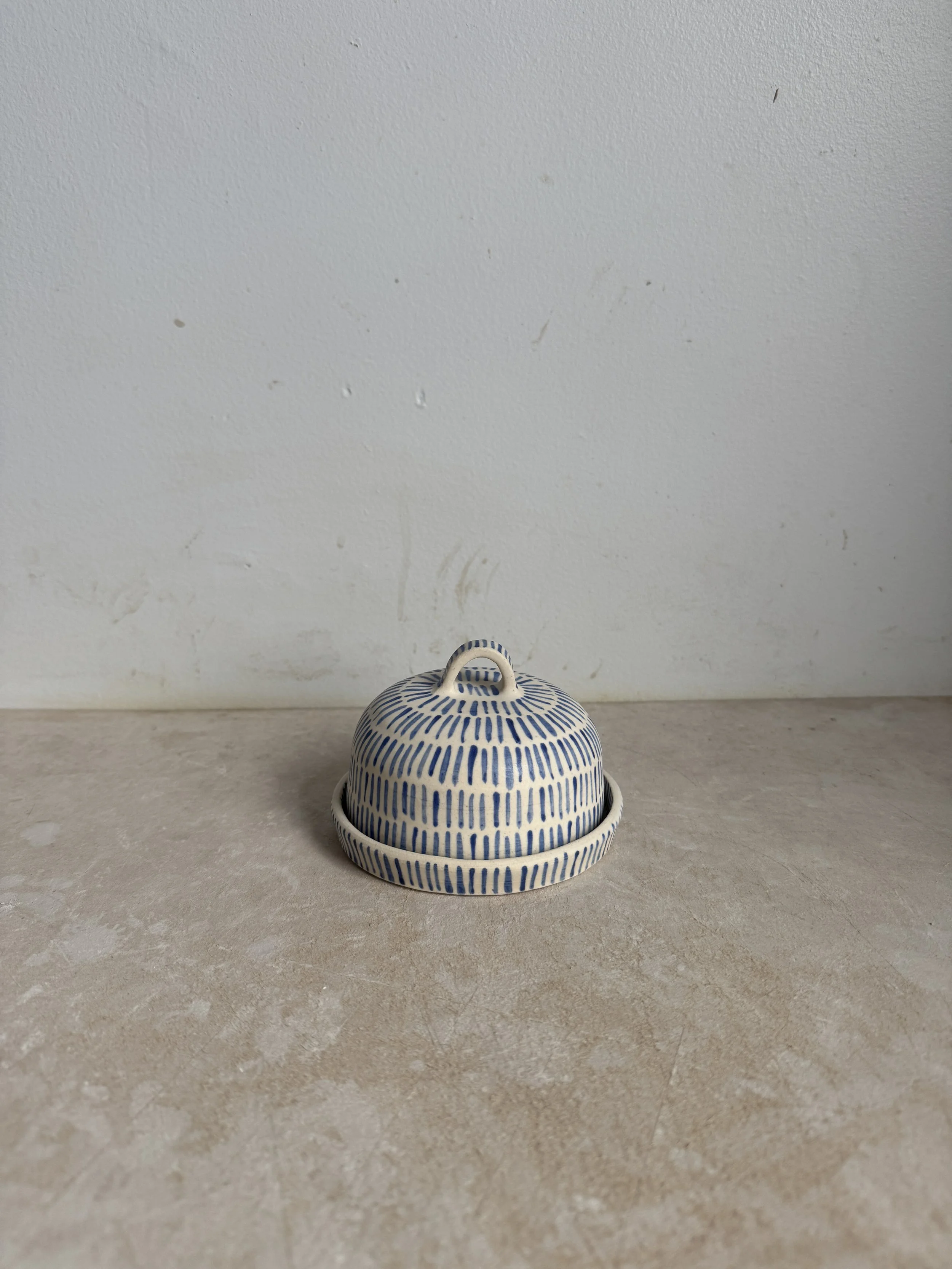 butter dish / blue lines