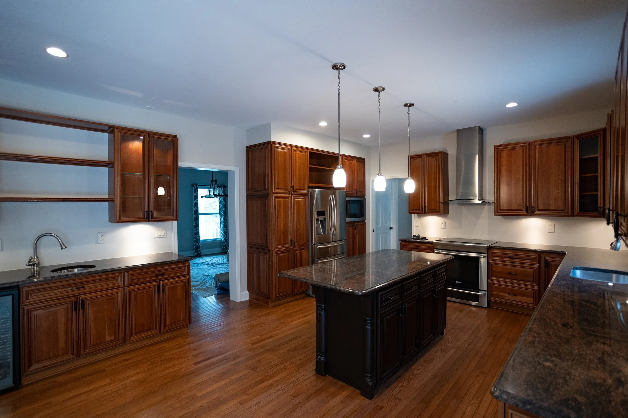 Transform Your Kitchen with Expert Cabinet Refinishing | Free ...