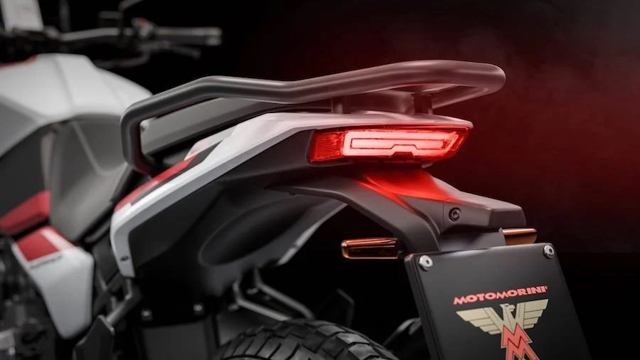2025 Moto Morini Alltrhike 450