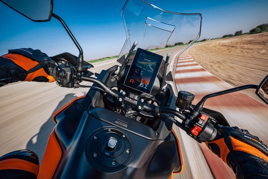 KTM's New and Improved TFT Displays