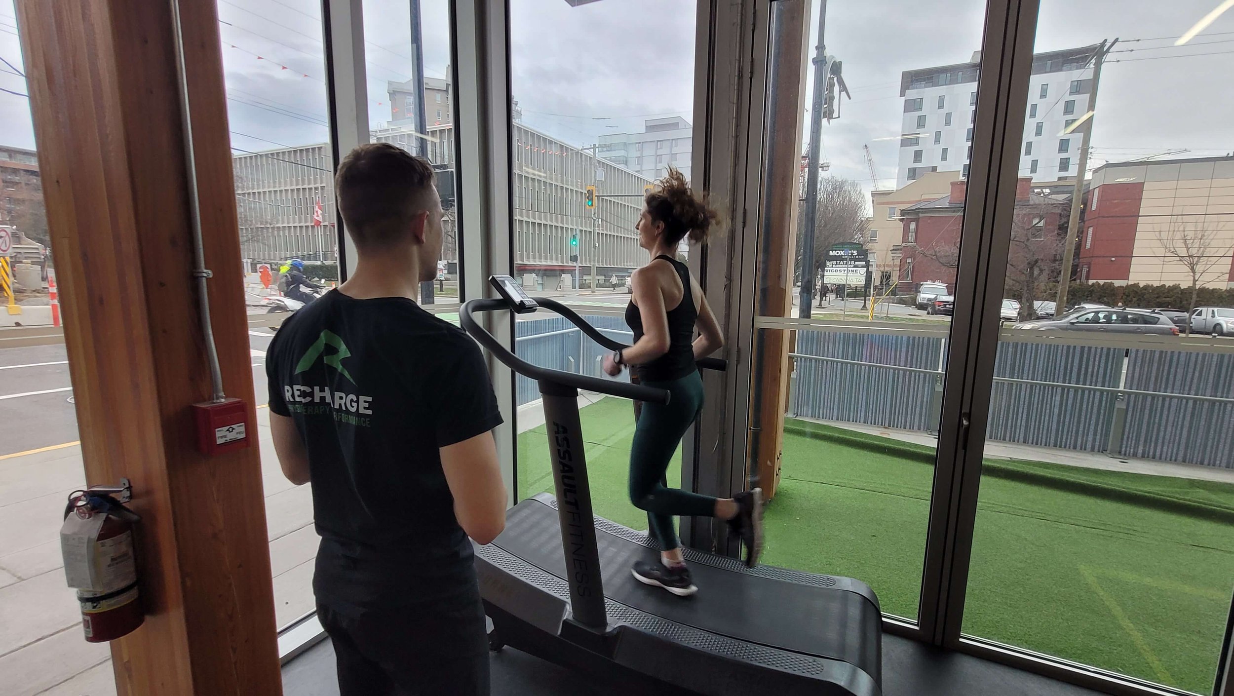 How to Use a Treadmill for Training: Complete Guide for Runners
