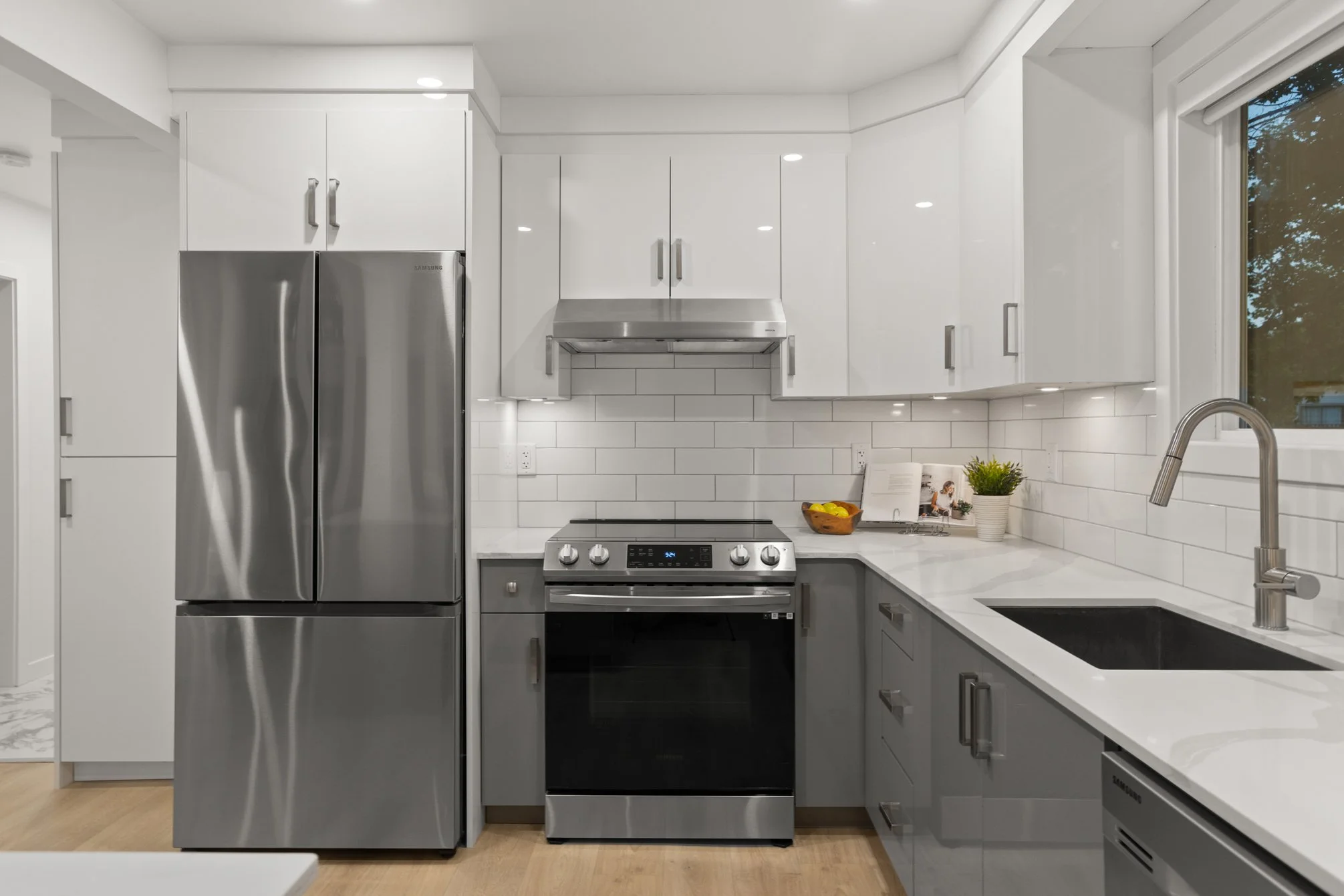 135 Springfield Dr - Twilight 18.jpg