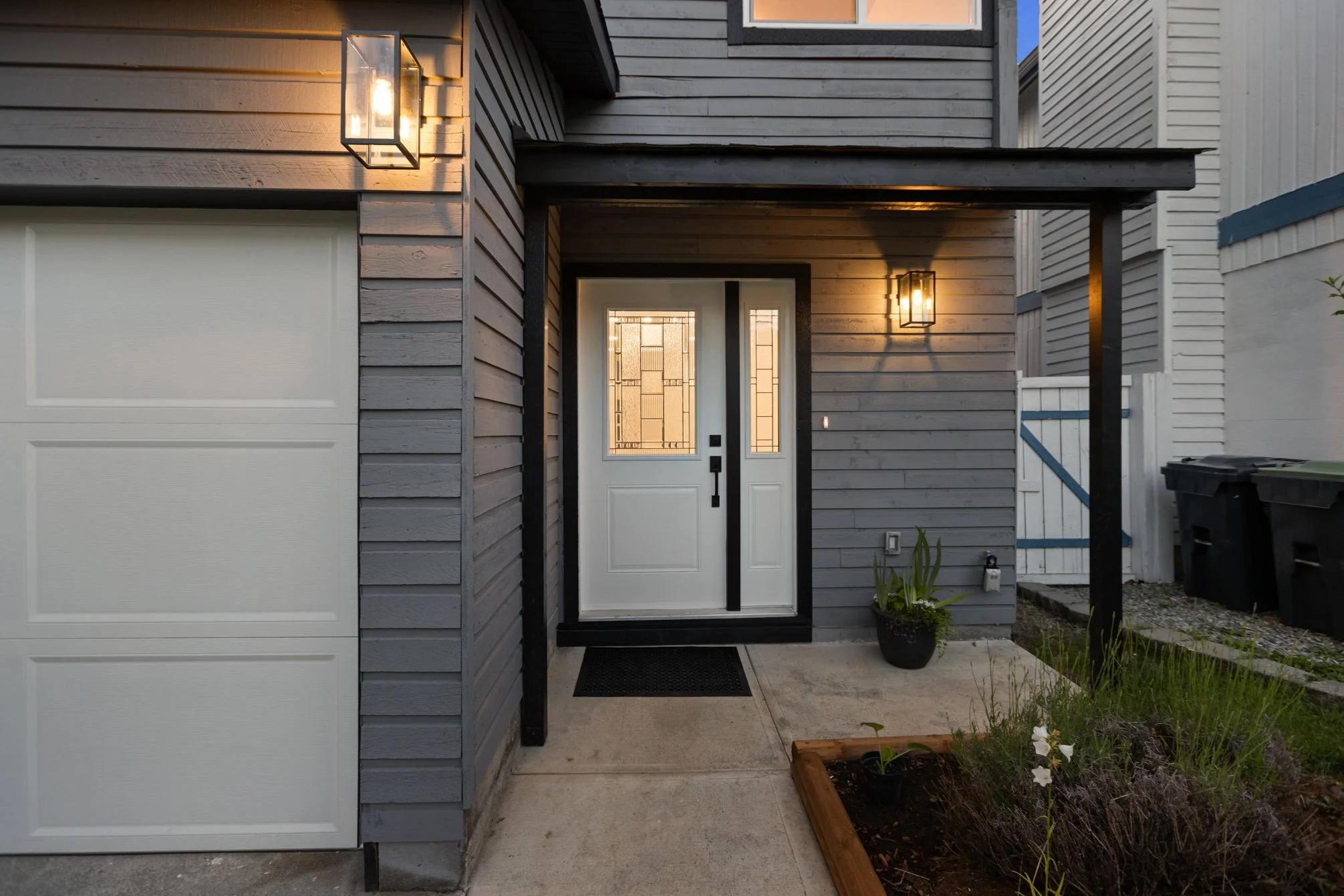 135 Springfield Dr - Twilight 05.jpg