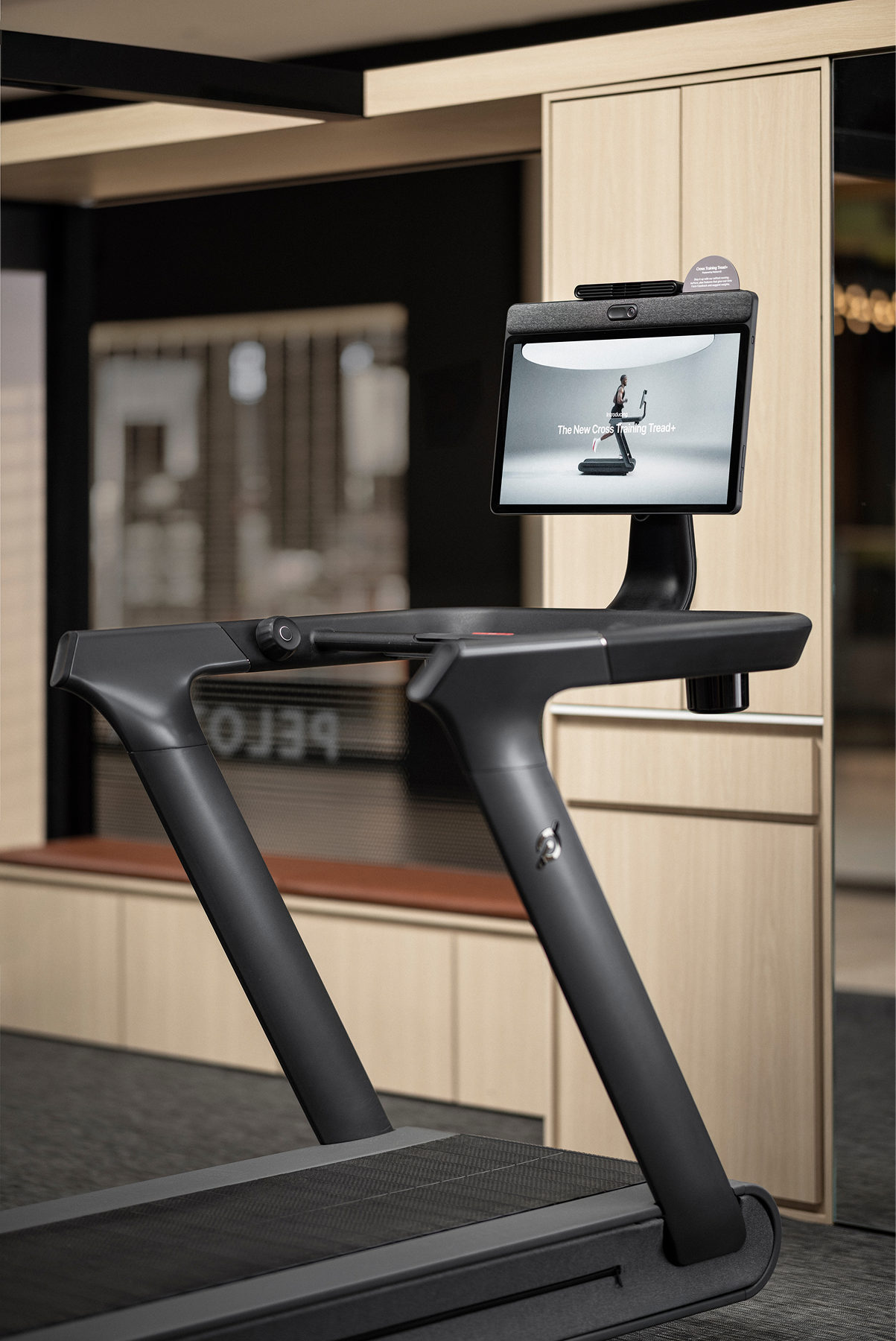 20260114_WE_PelotonMicrostore_Tread+_0122_R2 1.png