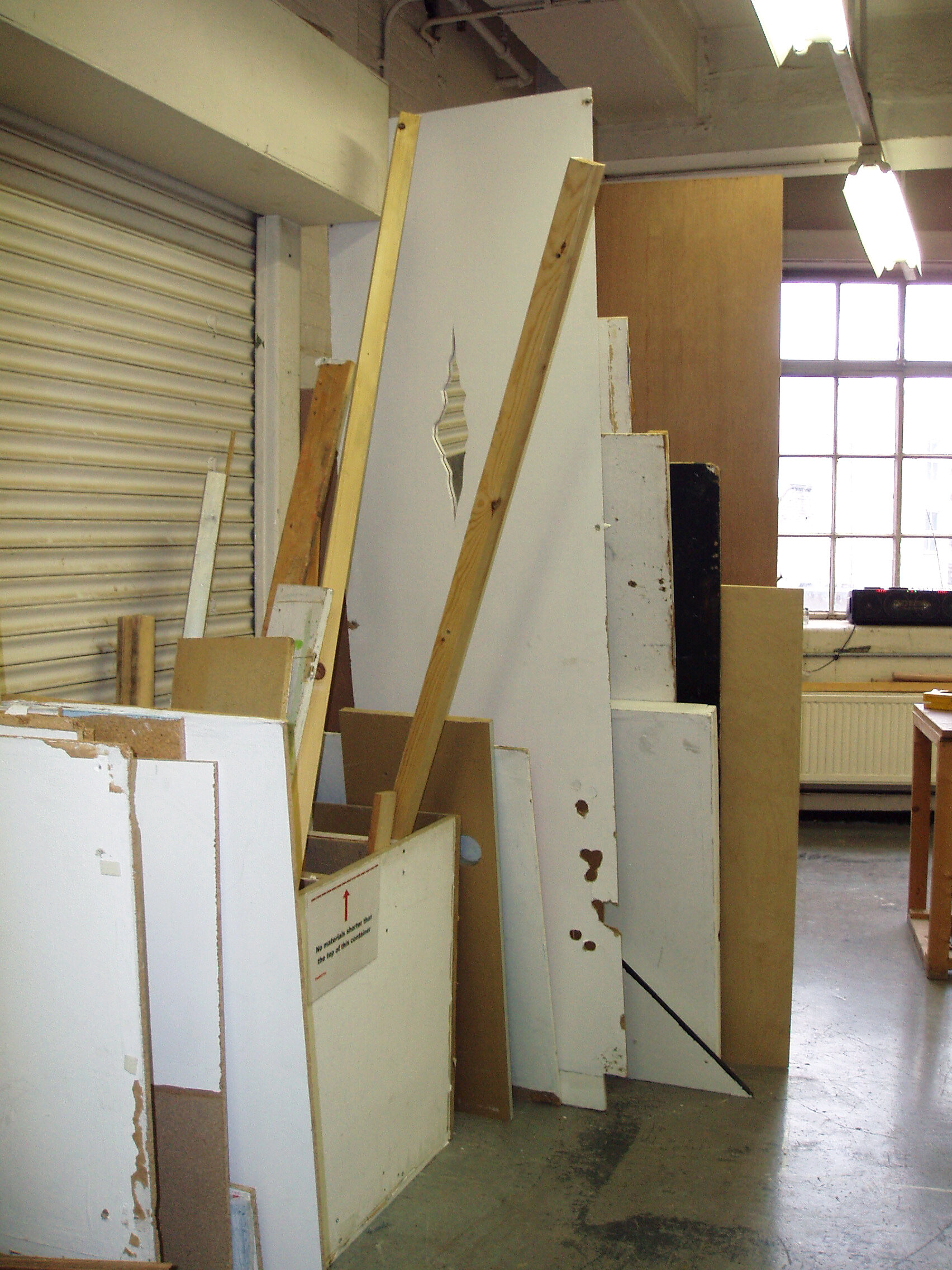 ROOM_2008_03.jpg