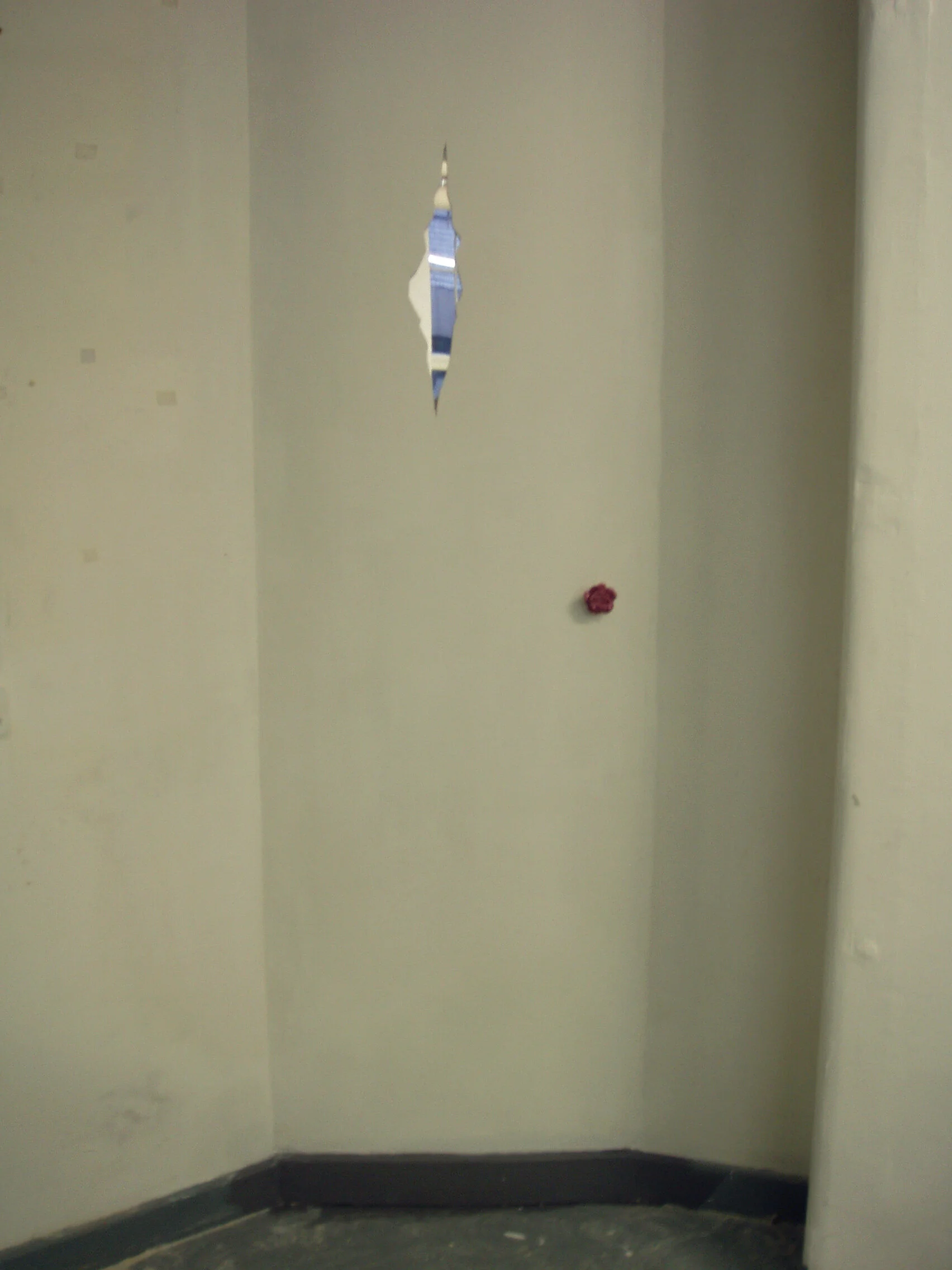 ROOM_2008_02.jpg