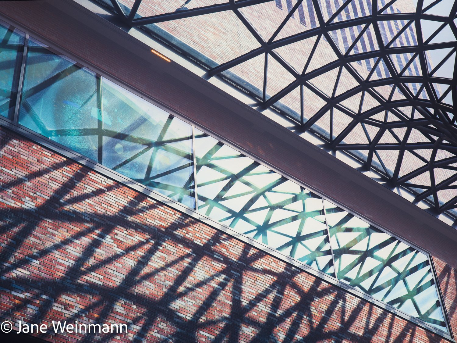 Hamburg Shopping Centre_5_copyright Jane Weinmann.jpg