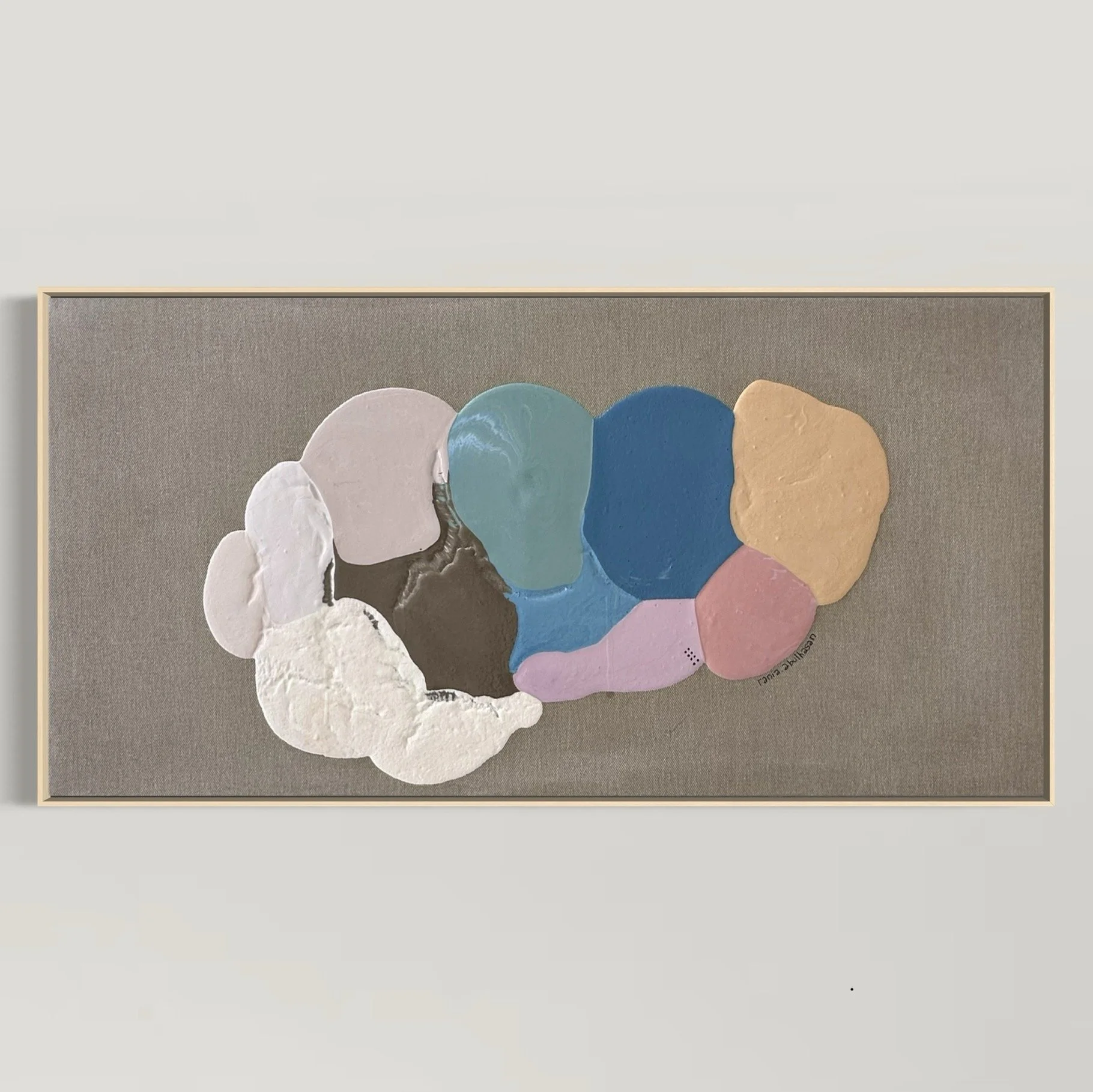 0500309.2b | Mixed Media on raw linen | 2025 | 100 x 50cm | KD 565 (KD 1,030 set of 2) 