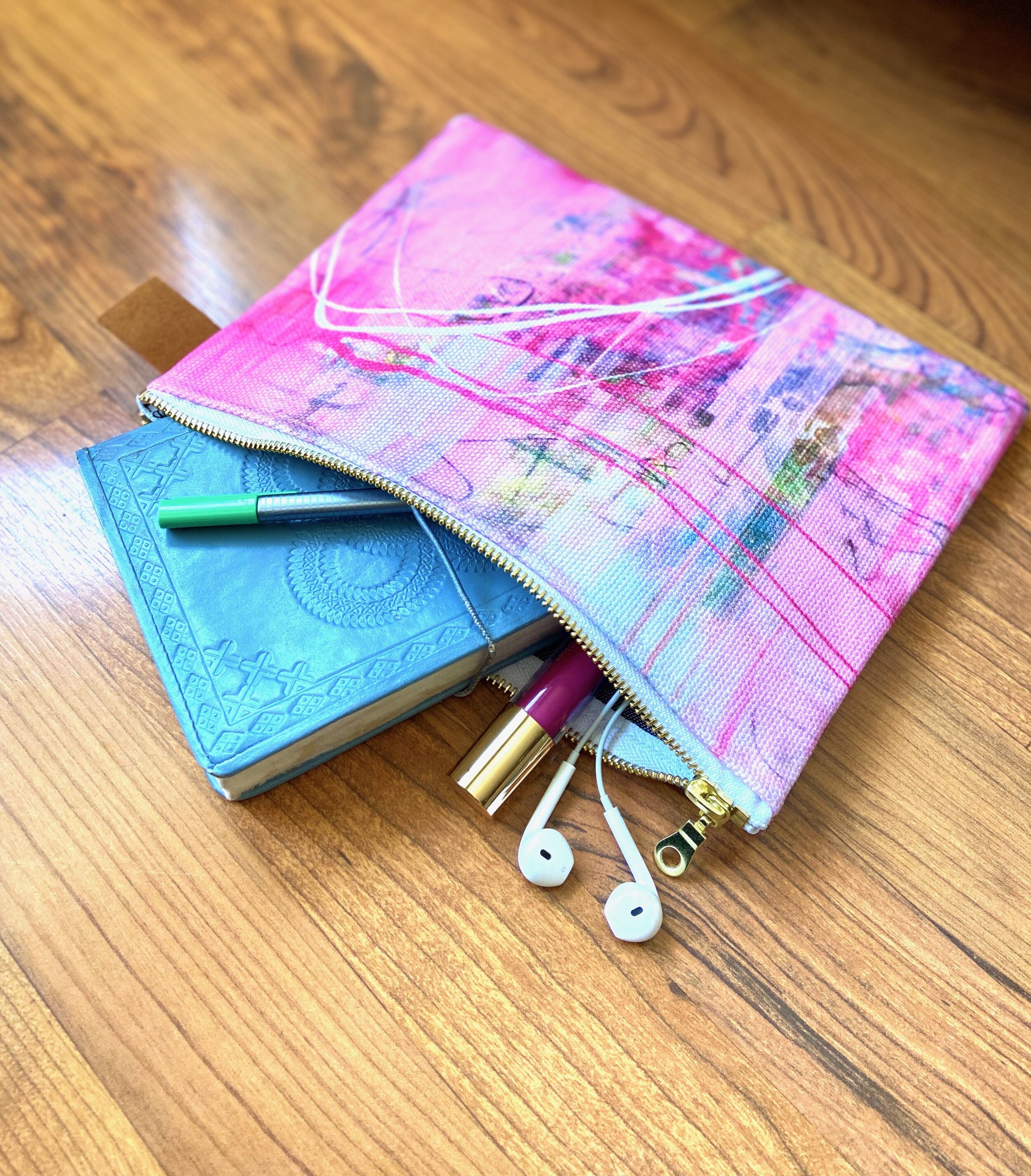 #199.1 _I_m Here_ Zippered Carry-All Pouch.jpeg