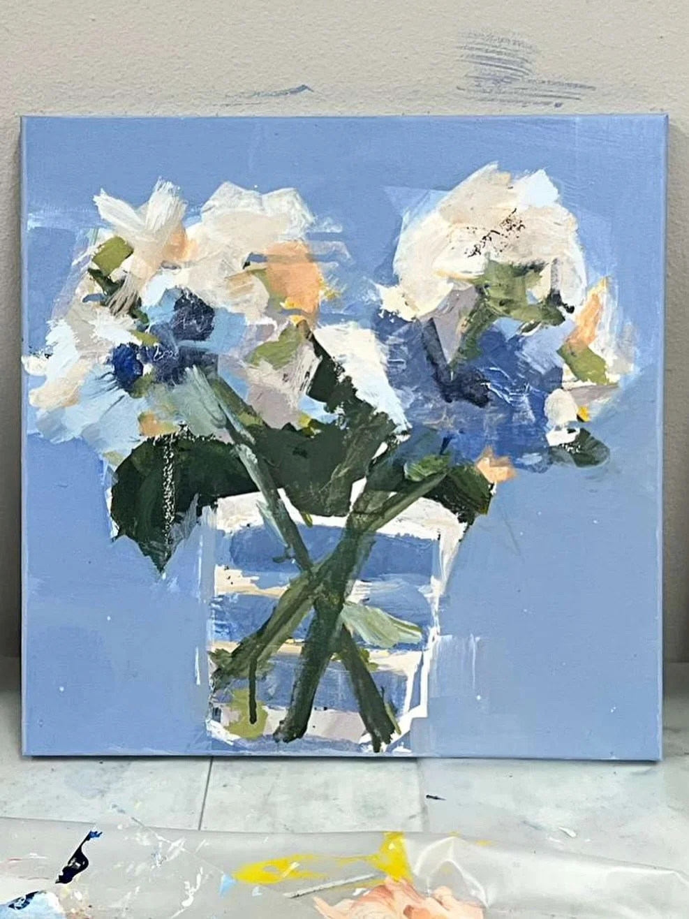 Friday florals in painted form this week! New in @chesterdaleshome is this 12x12 expressive floral, signed. 

#ExpressiveFlorals #FridayFlorals #Harper_Hughes_Home