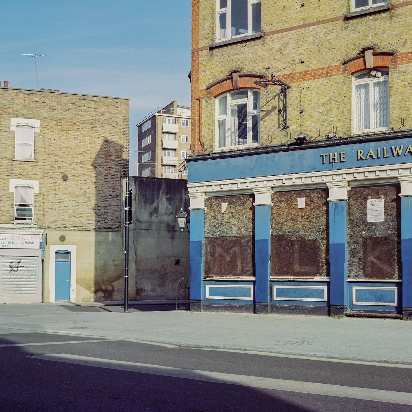 The Railway Tavern &amp; Golden Meat &bull; Tottenham, 2021

#6x6film