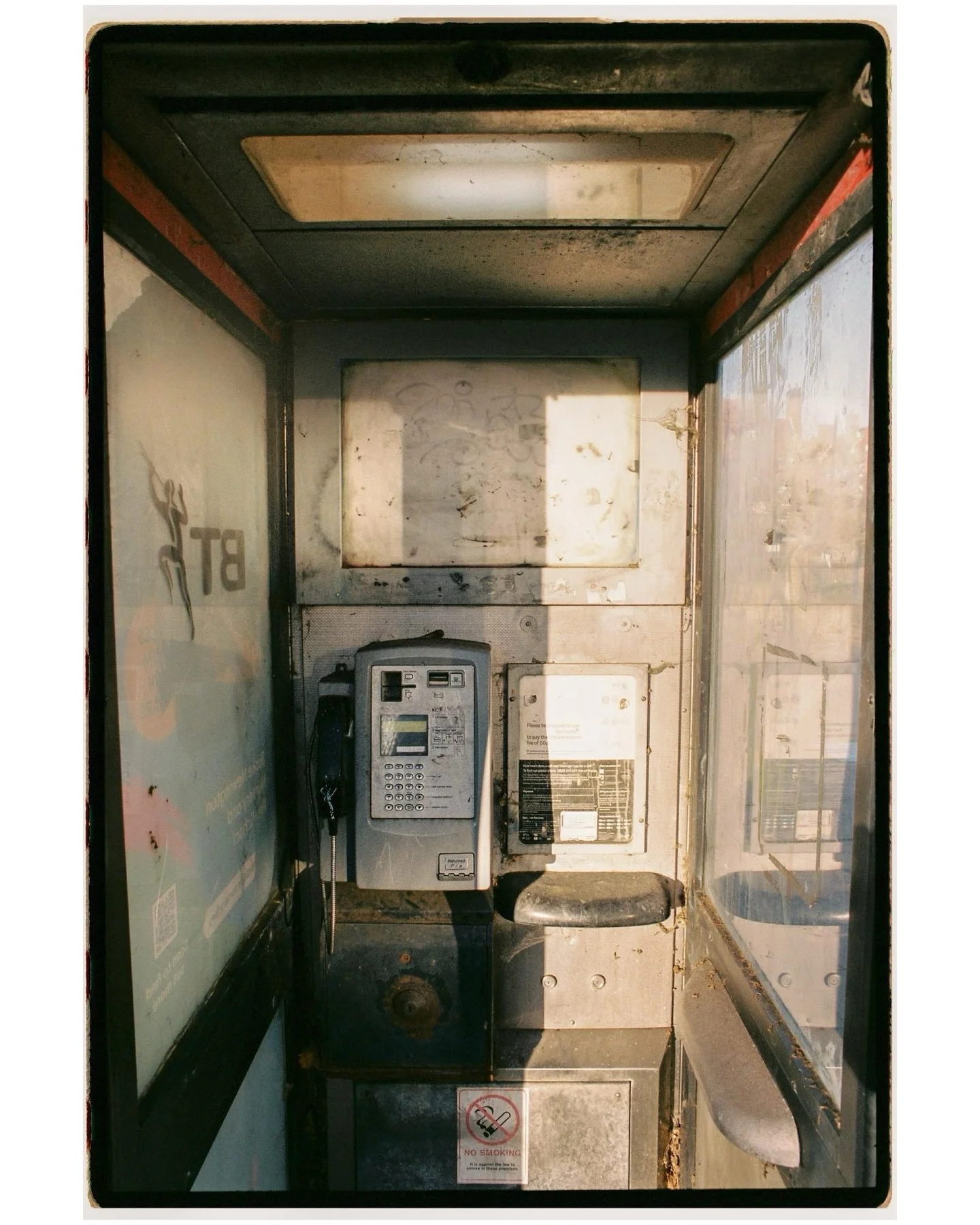 Phone box in Stamford Hill, view of the city from Bethnal Green, fishmonger on Tottenham High Road.

#35mm

#bca21 #psychogeography #documentary #outofservicemag