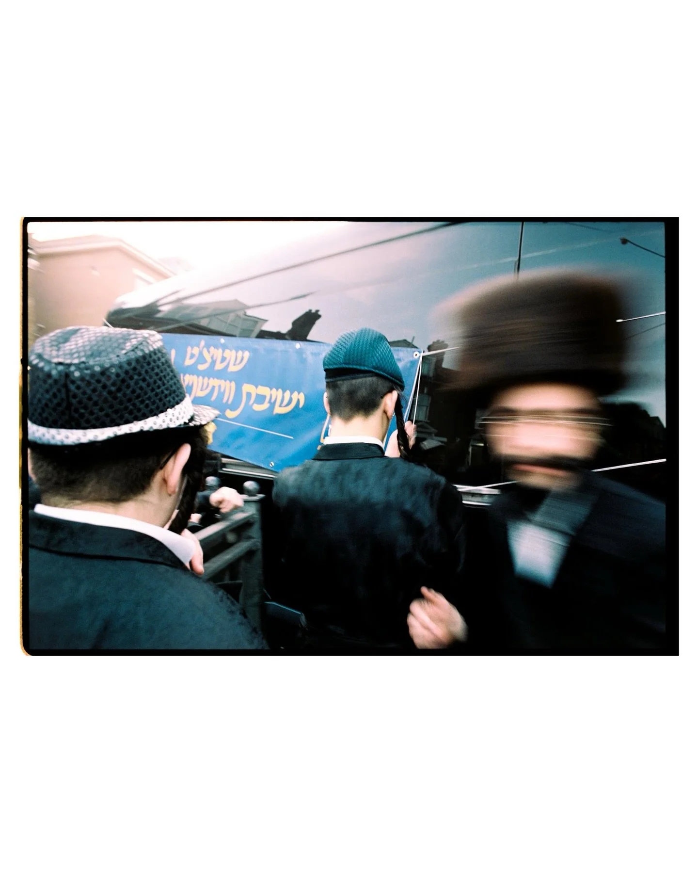 Walking through Stamford Hill; morning mist in Tottenham cemetery; mannequin head in Edmonton; phone box, also in Edmonton.

#35mmfilm #psychogeography #bca21 #london #documentaryphotography