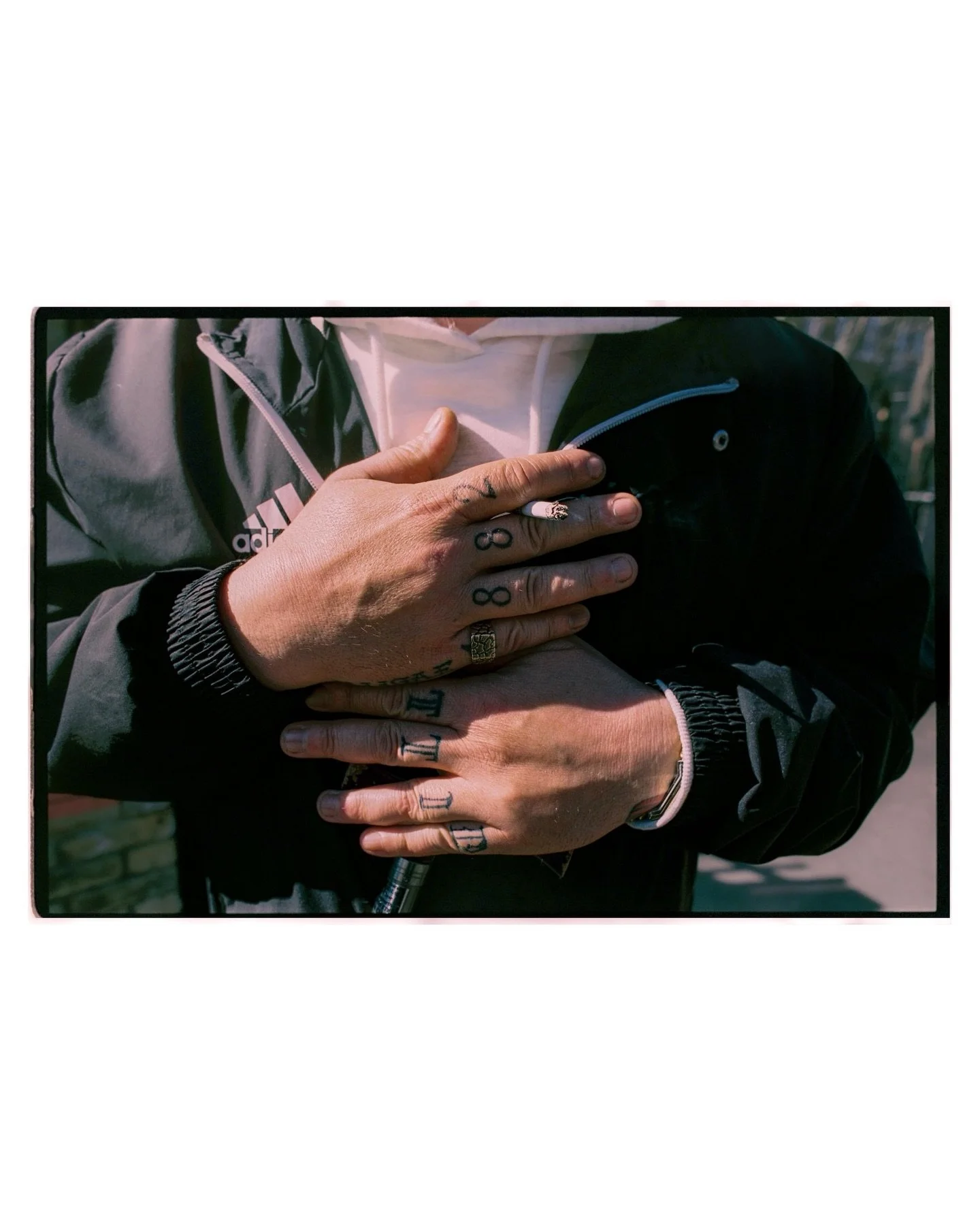 Spurs fan, Tottenham; phone boxes; pigeon, prostrate, Peckham; graffiti, Thamesmead; lady at bus stop, Camberwell; young couple, Tottenham; barber, Ilford; important bathroom instructions, Peckham.

#35mmfilm #psychogeography #documentaryphotography 