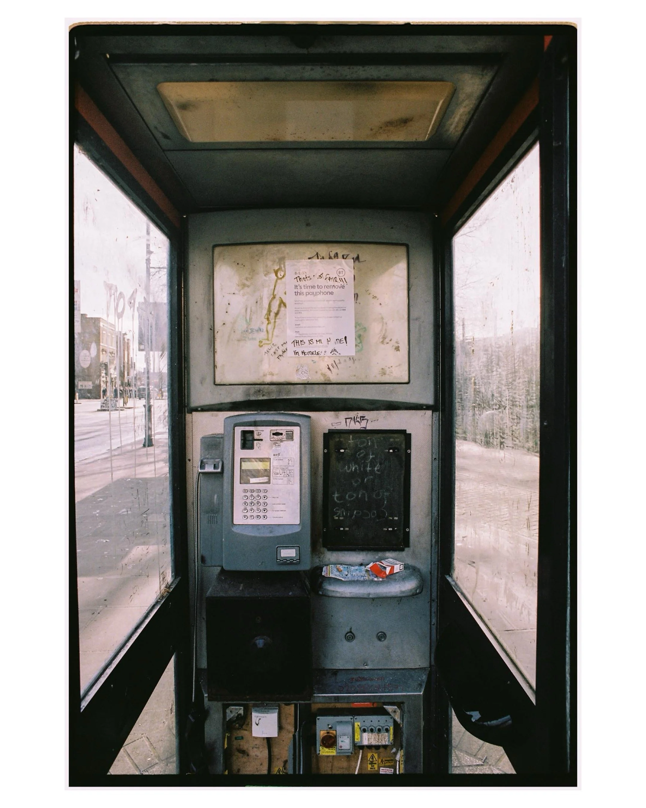 #004 Tottenham High Road, N17.