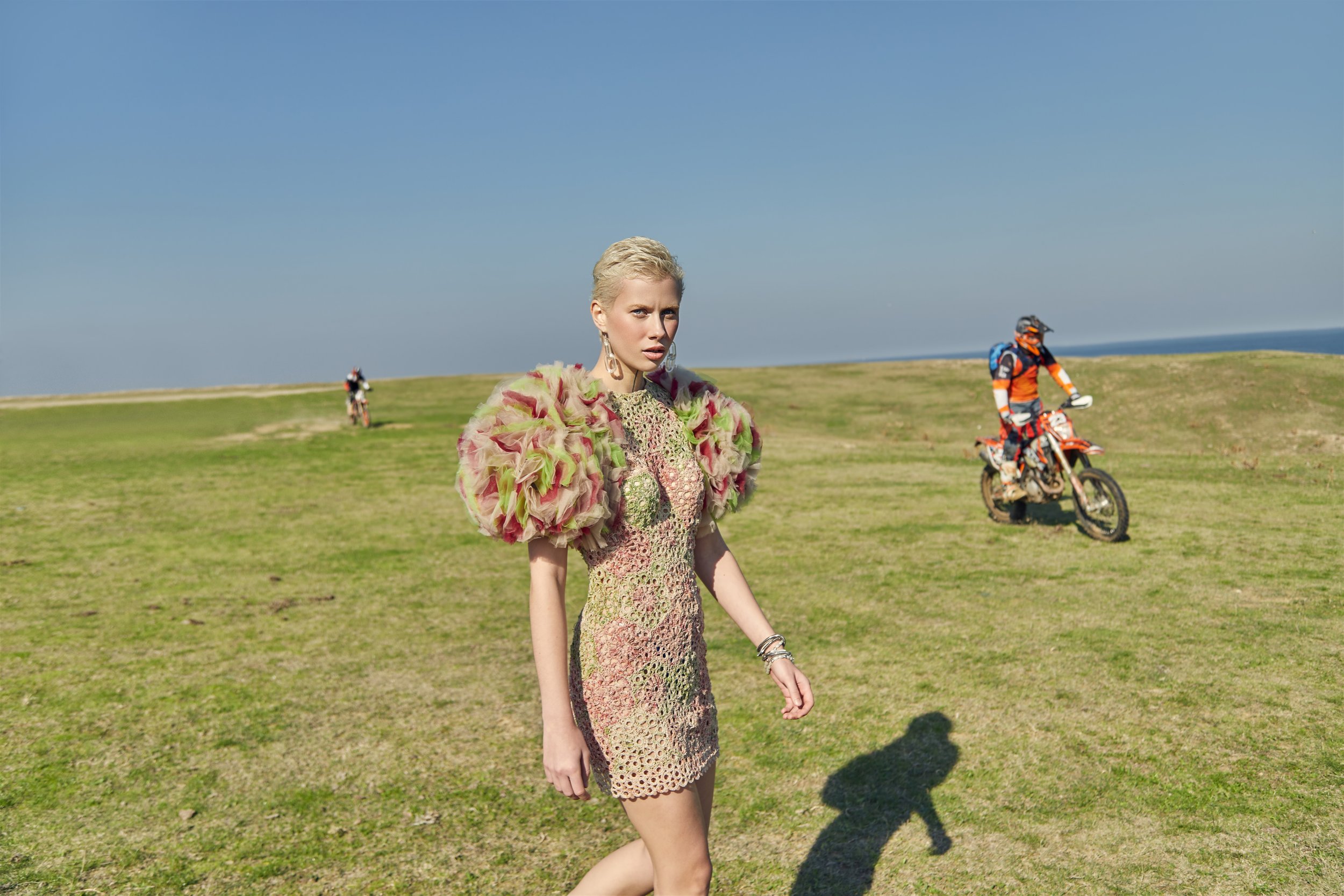 LOOK 3.jpg