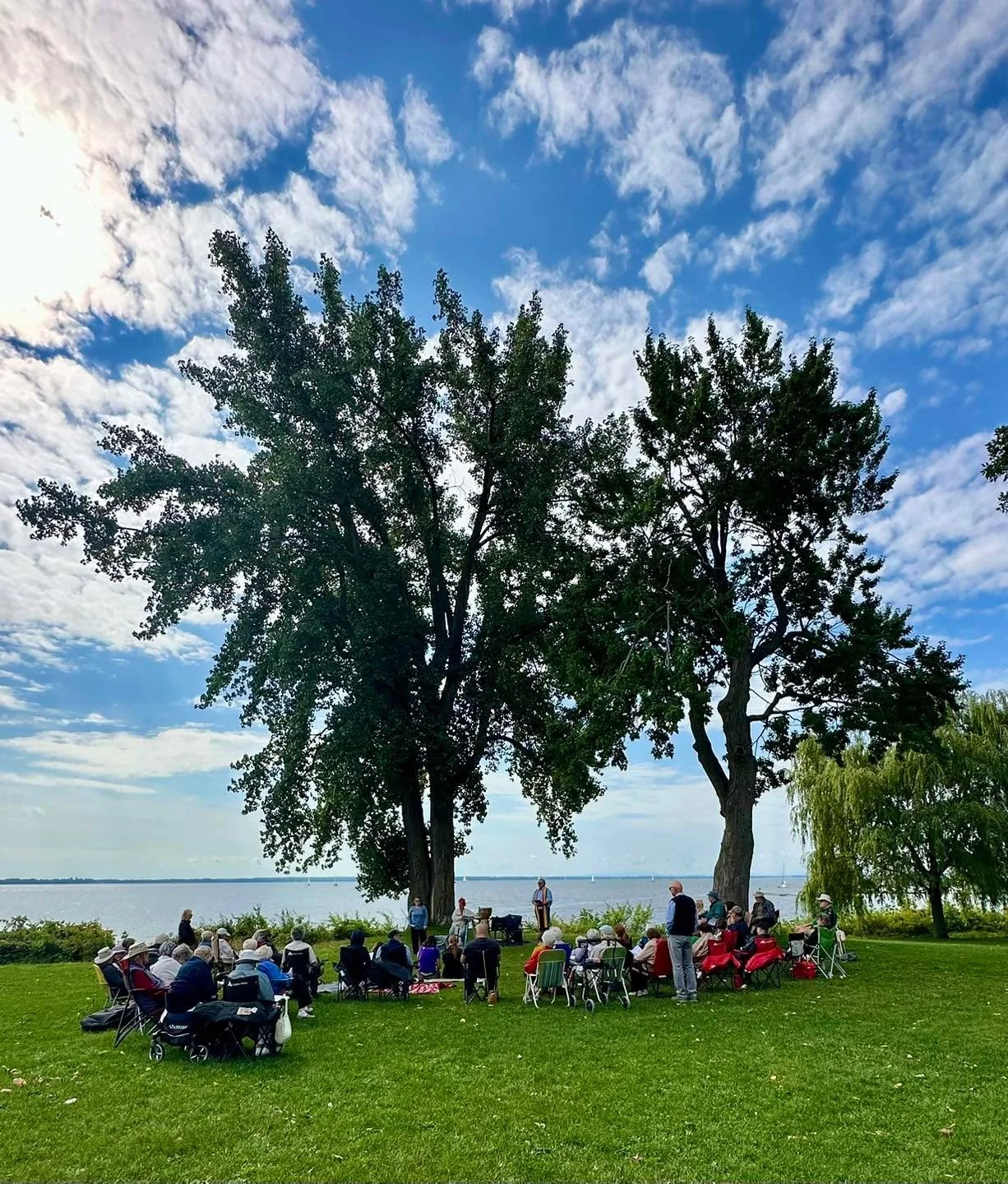 👋 Our last WIBUC shared worship is TODAY Sunday, September 6, at Edgewater Park in Pointe-Claire at ⏰ 10:30 AM. 

Bring a chair, bring a picnic lunch and dress for the weather! We look forward to gathering together one more time. 

Details: westisla