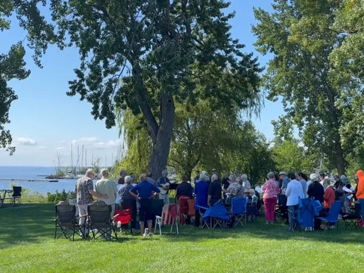 🌊 Thanks to everyone who helped make today&rsquo;s last shared summer worship possible! It was a beautiful time at Edgewater Park where together, we reflected on our collective call to responsibility as good neighbours with these questions:
* What i