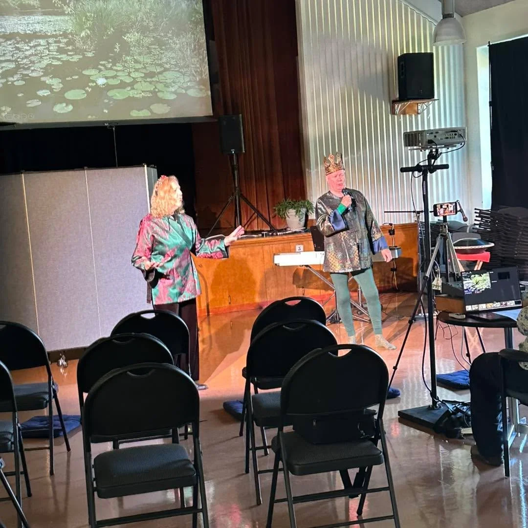 Beautiful Day in the Neighbourhood/Une si belle journ&eacute;e dans notre quartier Gratitude #2: Saturday, September 19, 2026 dawned more beautiful than we could have ever hoped for! While Shelley and Stephen rehearsed their eco-musical one last time