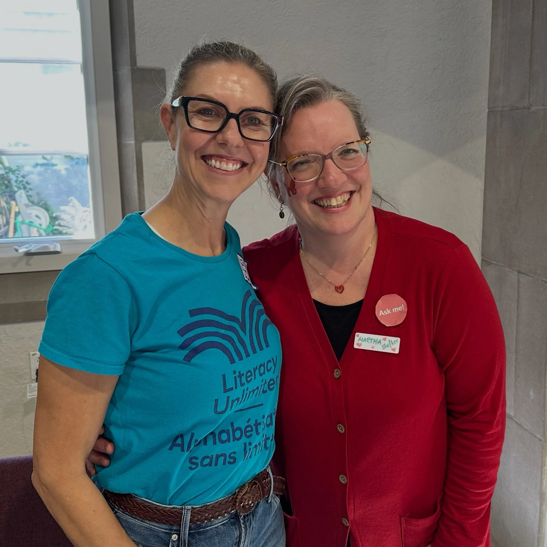 Beautiful Day in the Neighbourhood/Une si belle journ&eacute;e dans notre quartier Gratitude #15:  There were more community partners in the sanctuary who had wonderful things to share:

📙Julia, Executive Director of Literacy Unlimited, came with th