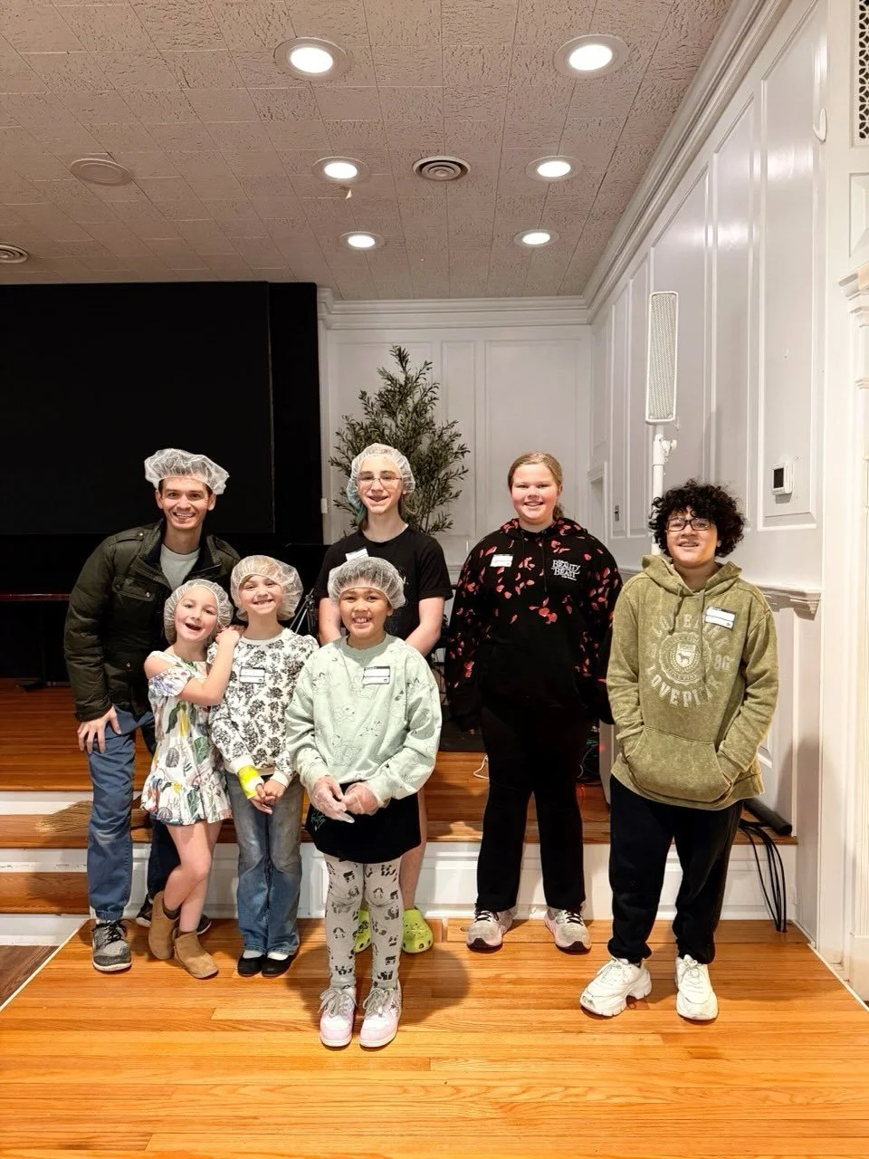 Thank you to our AMCS community for volunteering at @riseagainsthunger yesterday!!!! In under 2 hours, they were able to package 15,000 meals!!! 👏🏼👏🏼👏🏼❤️❤️❤️