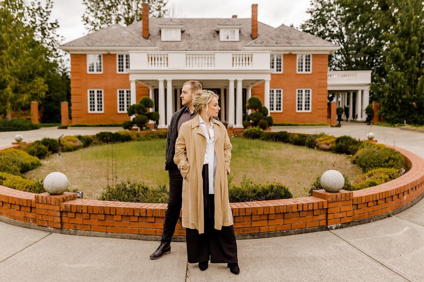 Our gorgeous contest winner @moniquelisek had her photoshoot at the estate the other week. 

Everything about her shoot were absolutely stunning, we can&rsquo;t wait to share! 

Did you know you can book your engagement, maternity, wedding and any ot