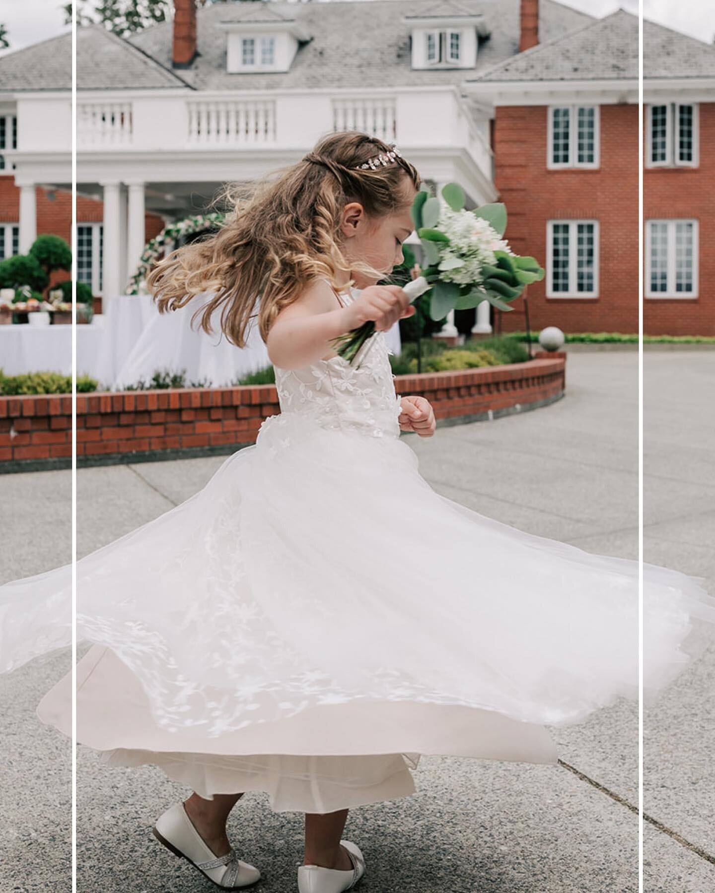 Happy Friday!
We hope your weekend brings you as much joy as J&rsquo;s flower girl 🌸 

What are your plans for the weekend? Let us know in the comments below! 

If your looking for a last minute venue for 2022 dm us we have limited spots available 
