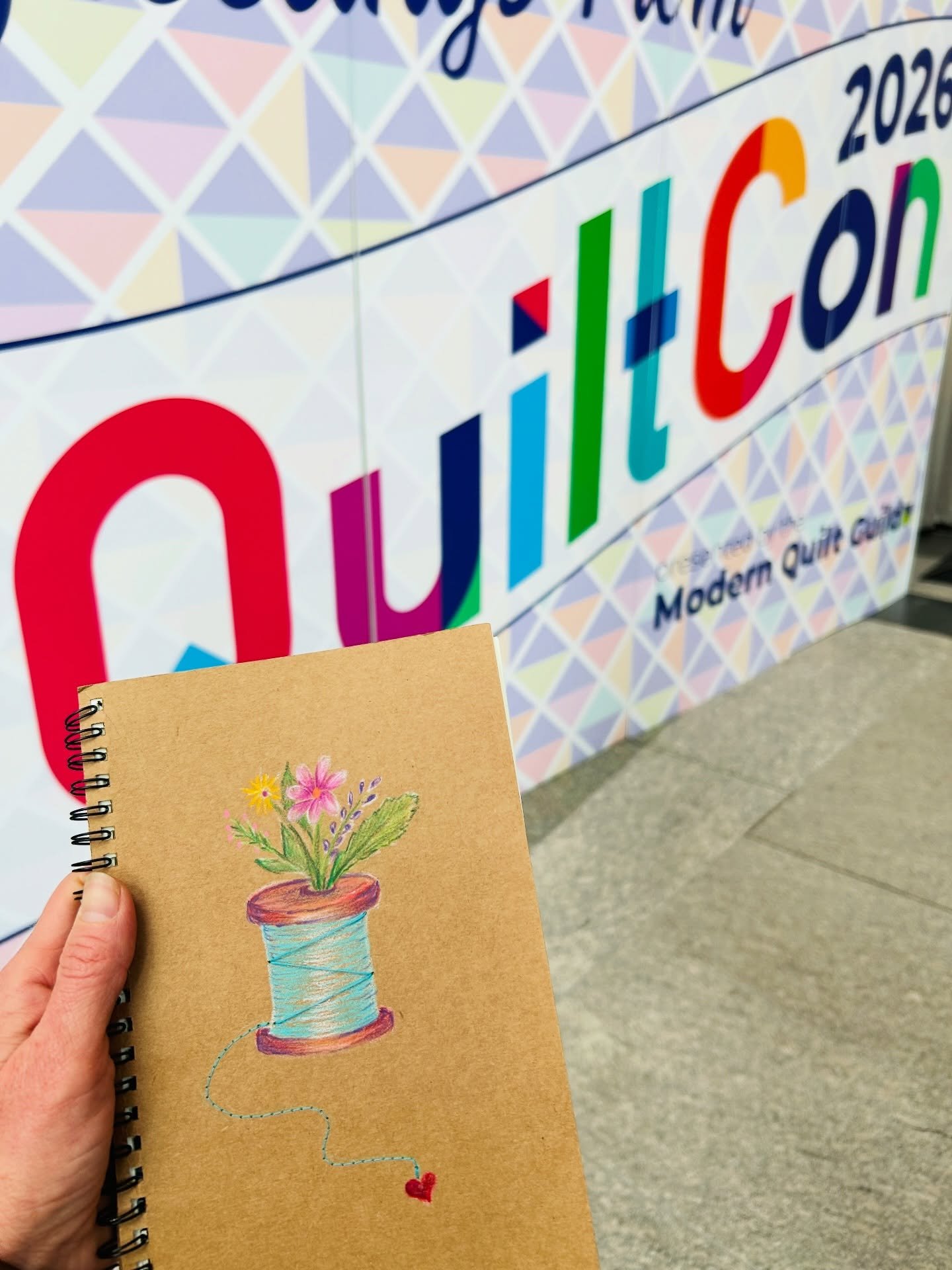 Day 3 of QuiltCon! It is a mix of magic, energy, beauty, friendship and inspiration!! 
Sew much to share but a quick post just to say how happy I am to attend this event and how grateful I am to be here. 

Thanks to my husband and twins, always being