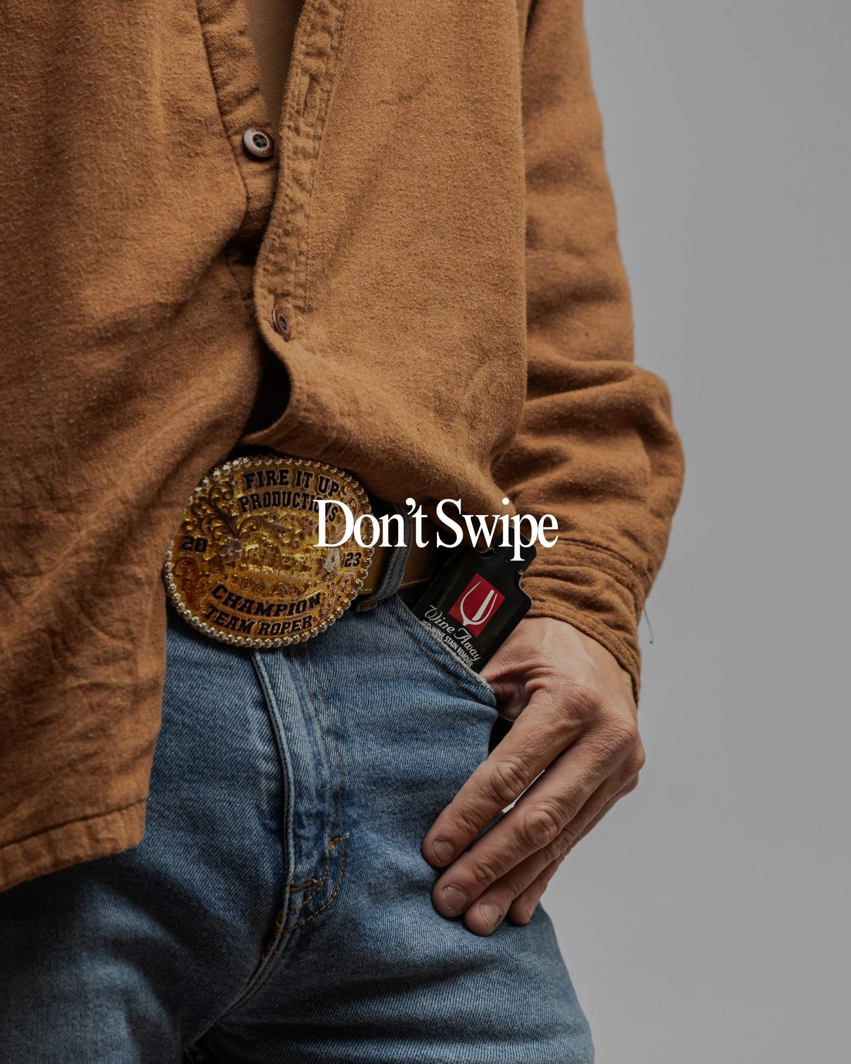 Swipe to the end for a surprise&hellip; 👀🥵🔥
(you&rsquo;re welcome)
&bull;
&bull;
&bull;
#spring15 #springcleaning #worldssexiestman #blessingyourfeed #wineaway