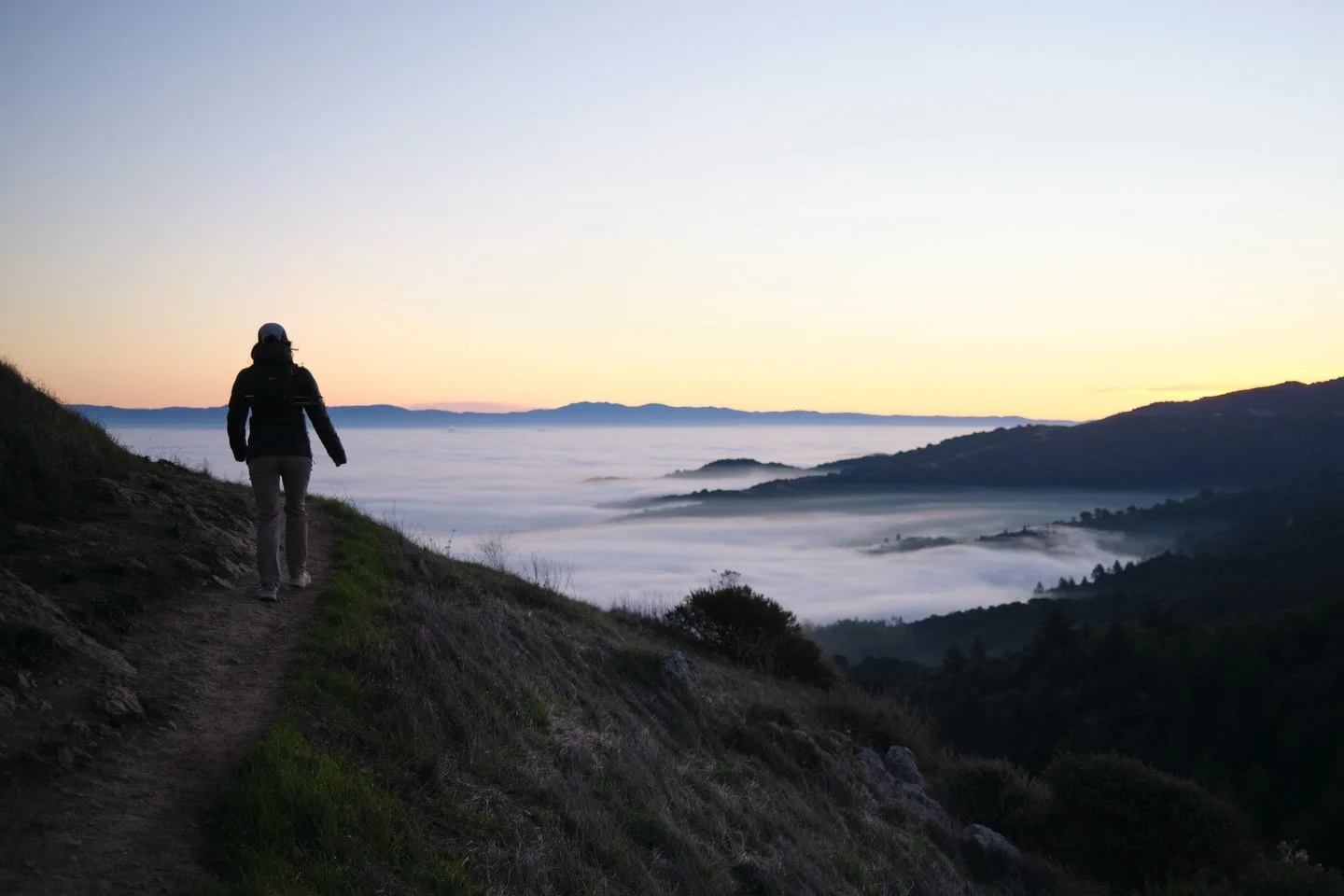 Sunrise hike at Windy Hill Open Space Preserve. Nov 28, 2025.
