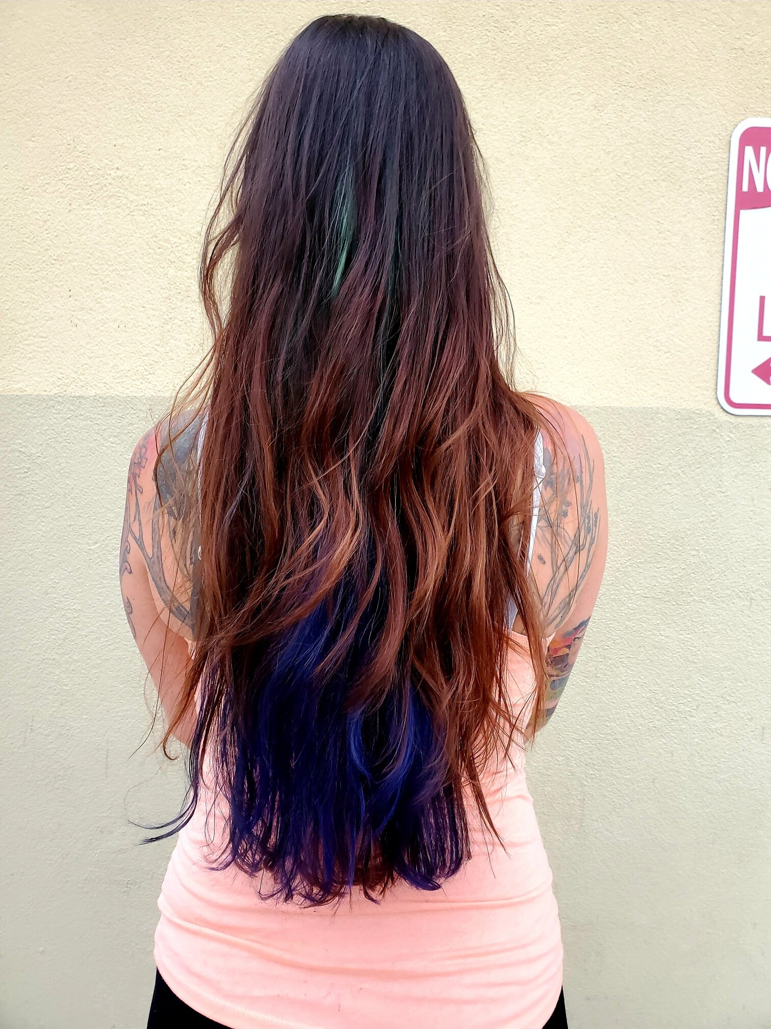 Peek a boo Color