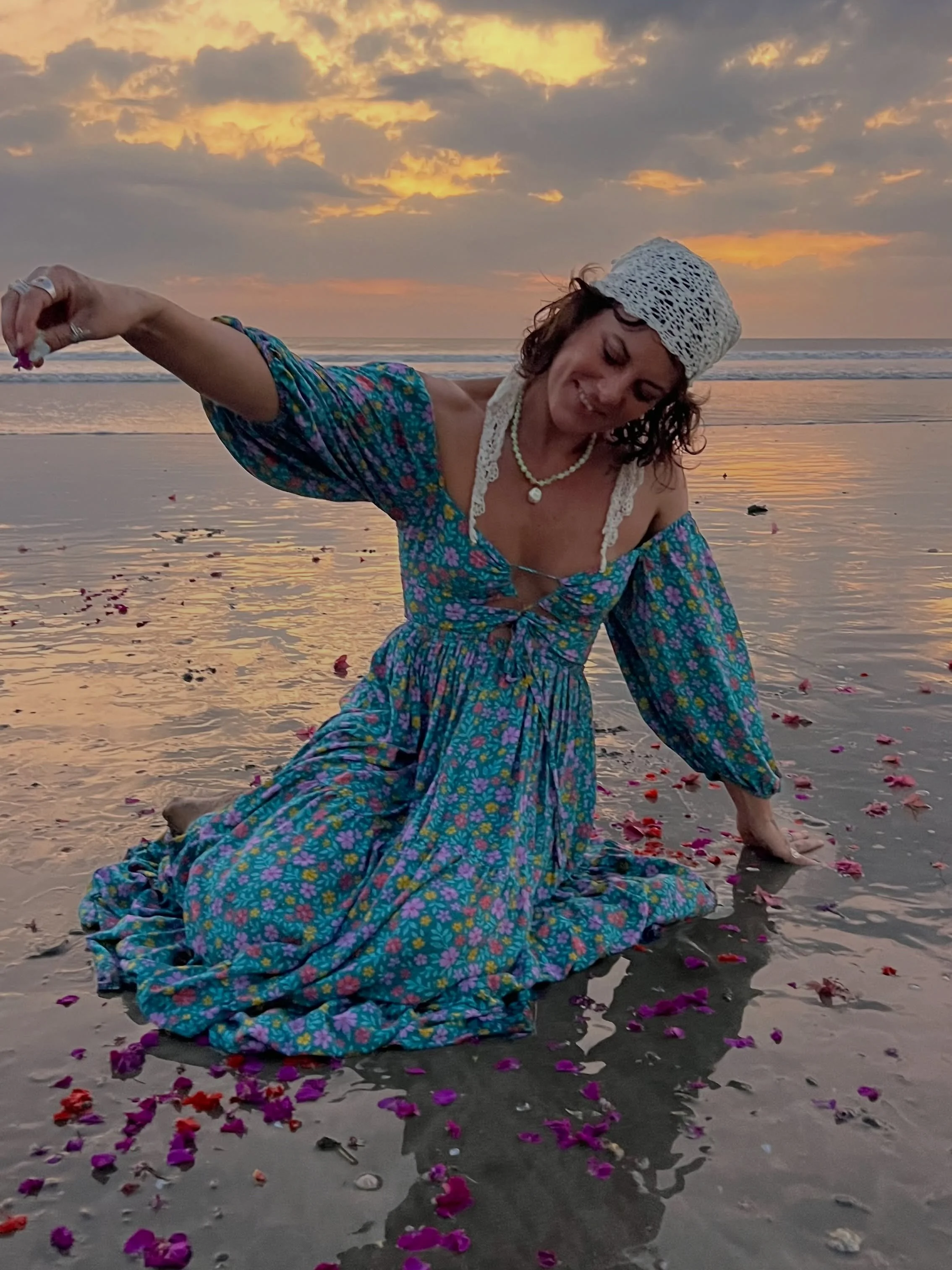 Got to create some magic in Bali the other day with my beautiful and inspiring friend @pixie_storm for her label @jinx.the.label 

Sarah and I worked together at our first job - Eagle Boys Pizza around 20 years ago. I don&rsquo;t think either of us c