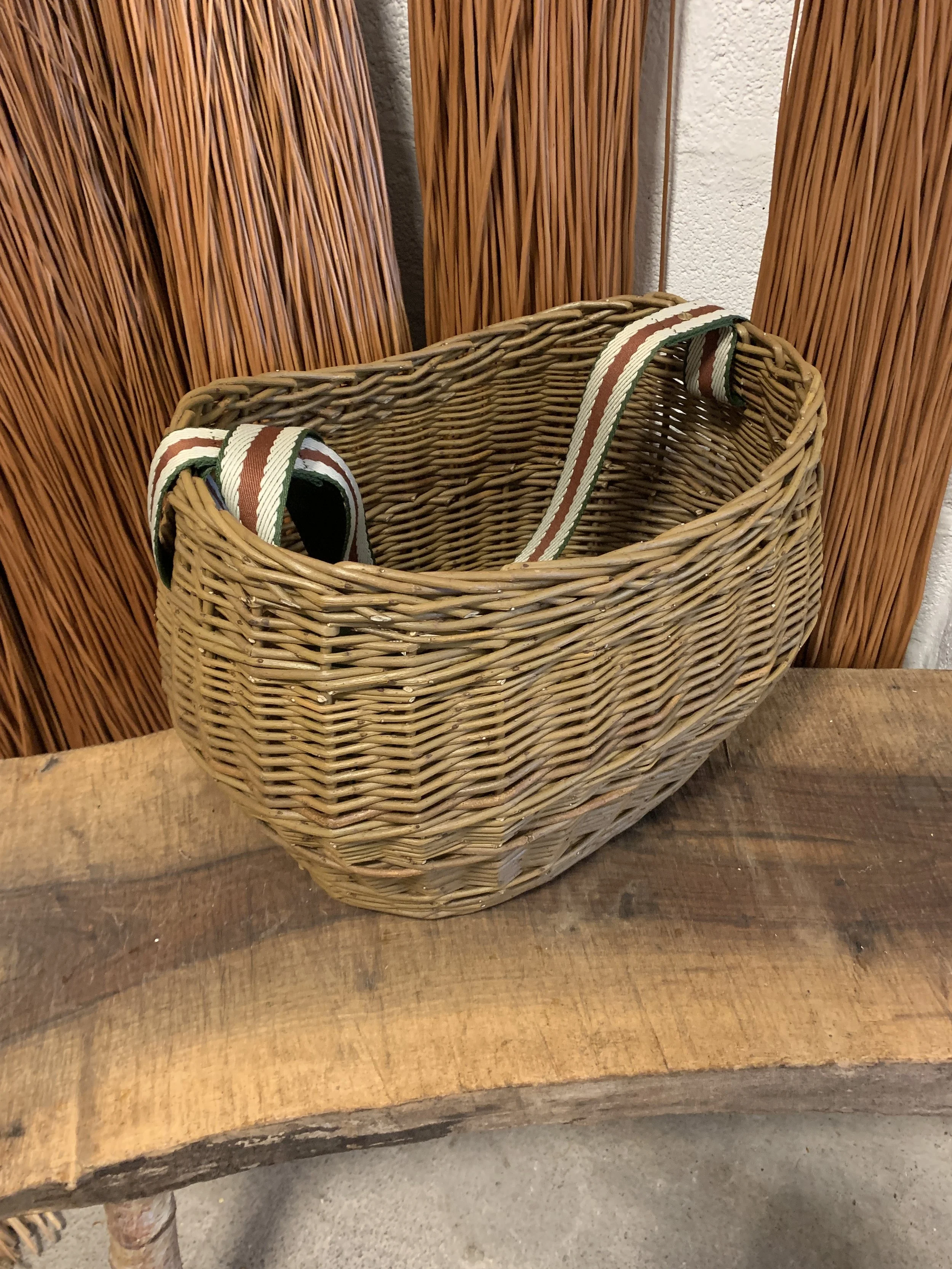 Willow shoulder basket