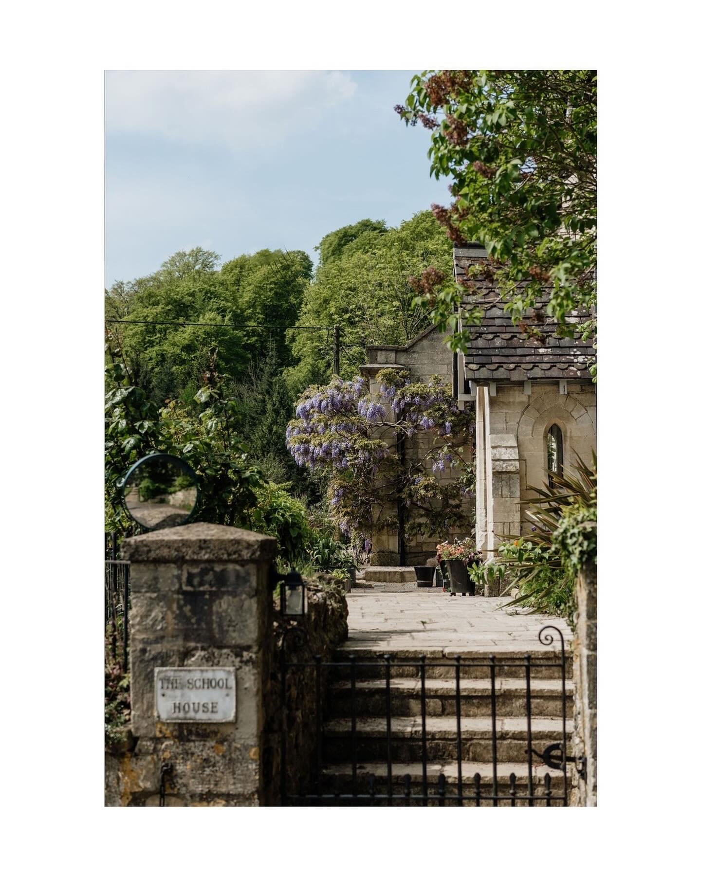 The beauty of the Slad valley in the Cotswolds&hellip;

#cotswoldlife #sladvalley #laurieleecountry #countryliving