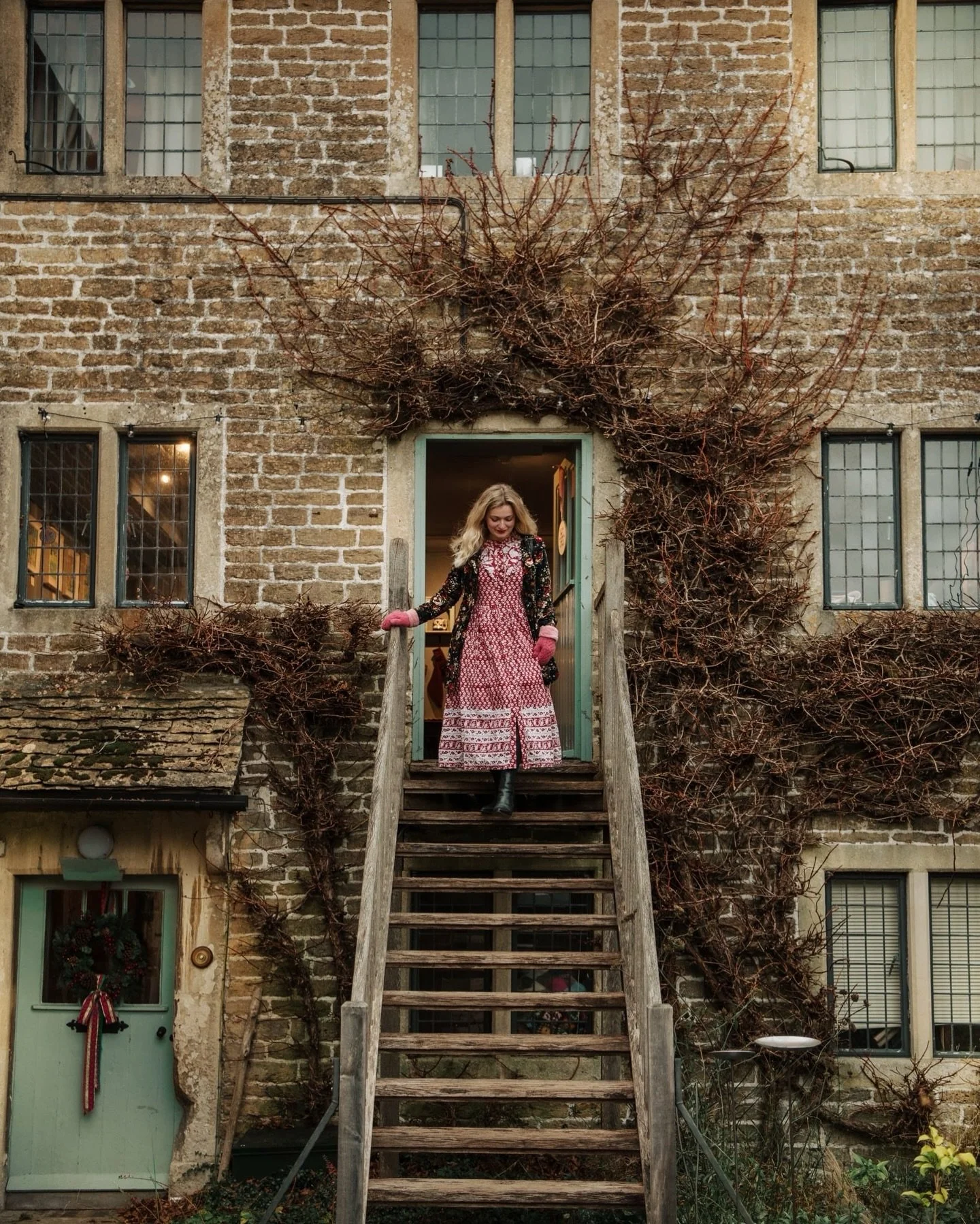 Everyone is prepping for Christmas but we&rsquo;re looking ahead into all those spring summer shoots right now&hellip;

But for the time being we&rsquo;ll be enjoying this image from one of our @fablefaine beautiful south west locations&hellip;

@aim