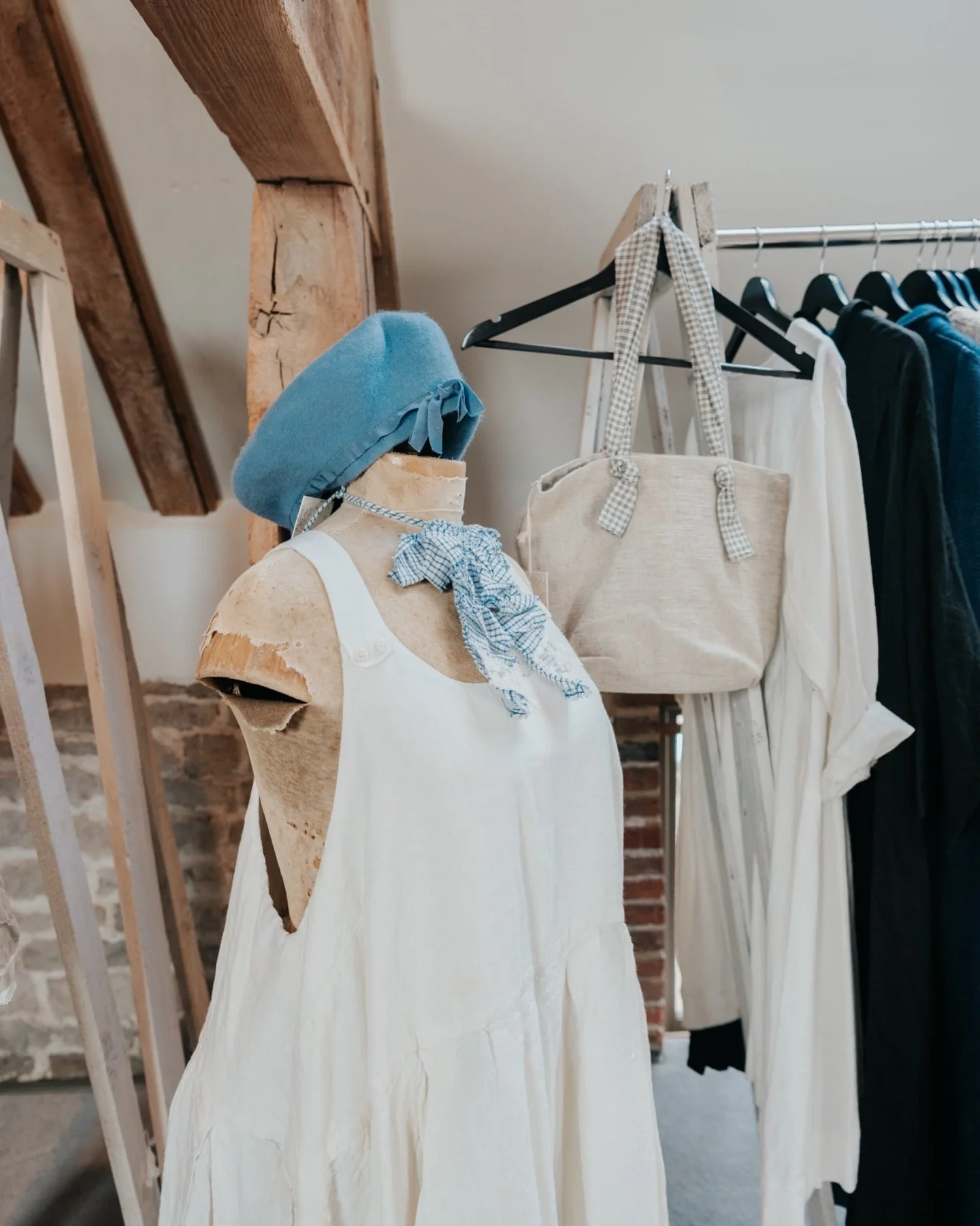 The loveliest day spent @thecountrybrocante - so many wonderful things, and a complete joy to finally see @an_acre_of_land&rsquo;s new collection in person - I foresee a whole new wardrobe needed!

A thank you to @thehampshireseedcompany for all my n