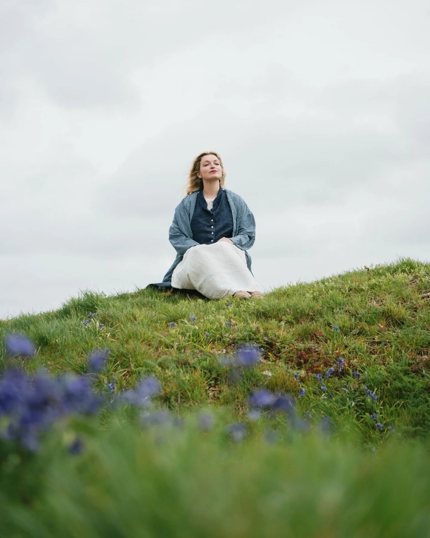 Huge congratulations to Julia @an_acre_of_land on reaching her business one year anniversary- I am grateful every day that I get to work with you and that you trust me to go off and do these shoots for you!

Thank you @aimeefranciscopywriter_ as alwa