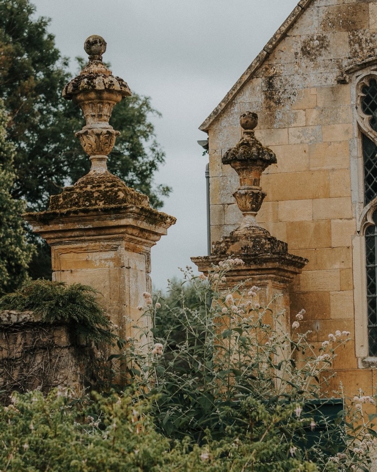 Summer and honey coloured cotswold stone&hellip;

#summerdays #cotswoldlife #cotswoldliving