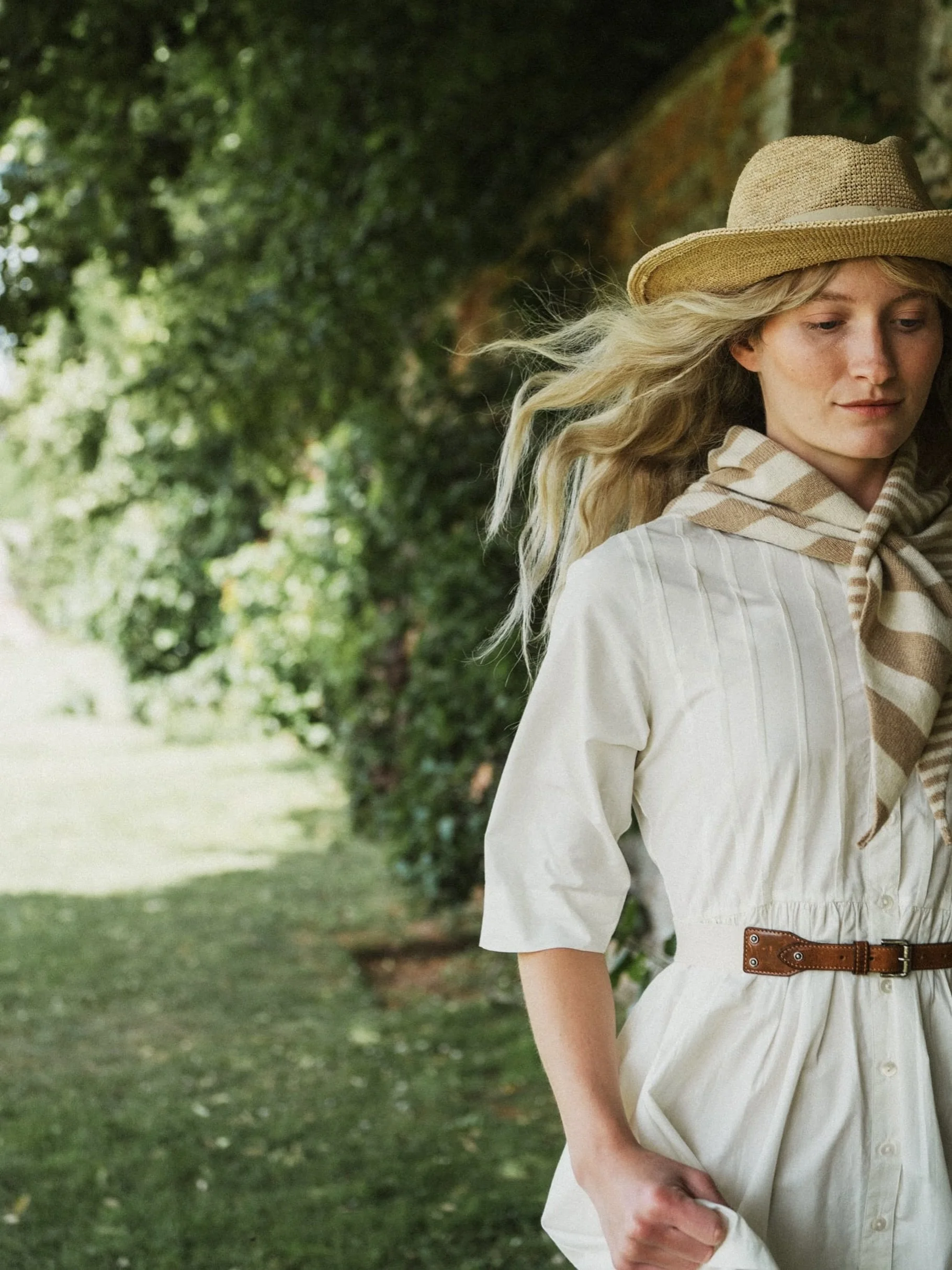 Embracing autumnal tones with @cotswold_knit