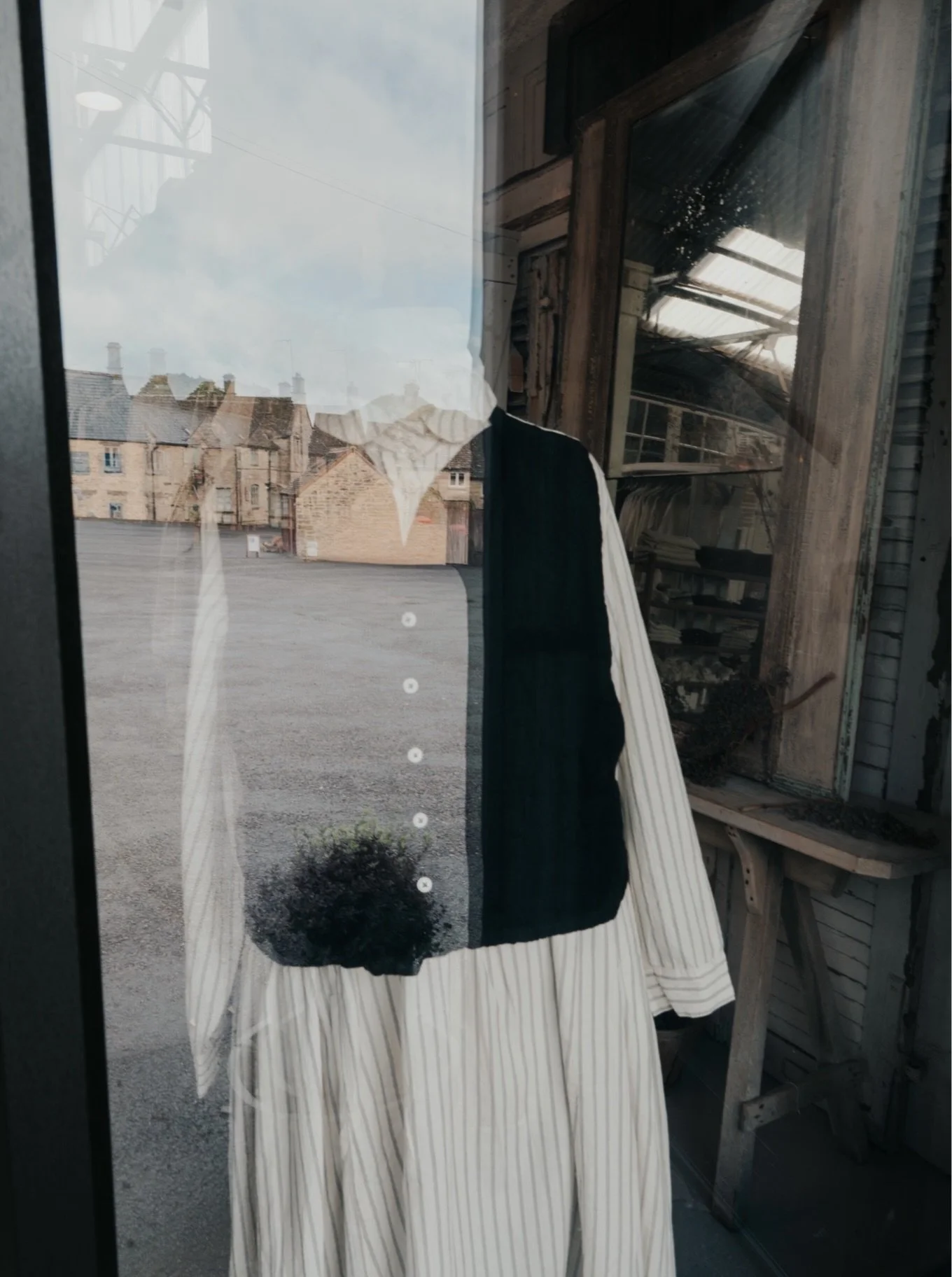 Reflections&hellip; can never resist..

For @an_acre_of_land at @grovesyard1660